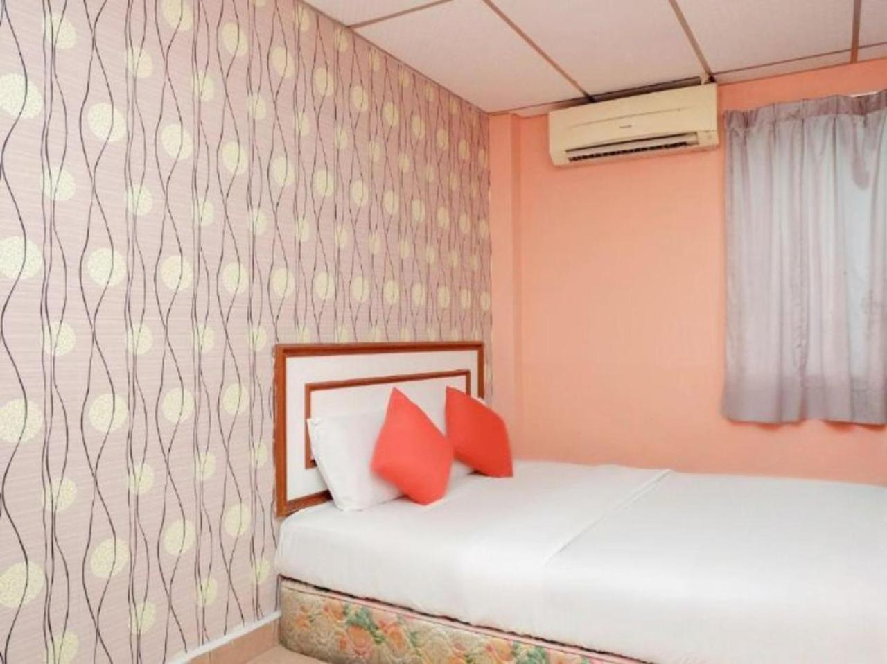 Standard Double Room - Photo 3