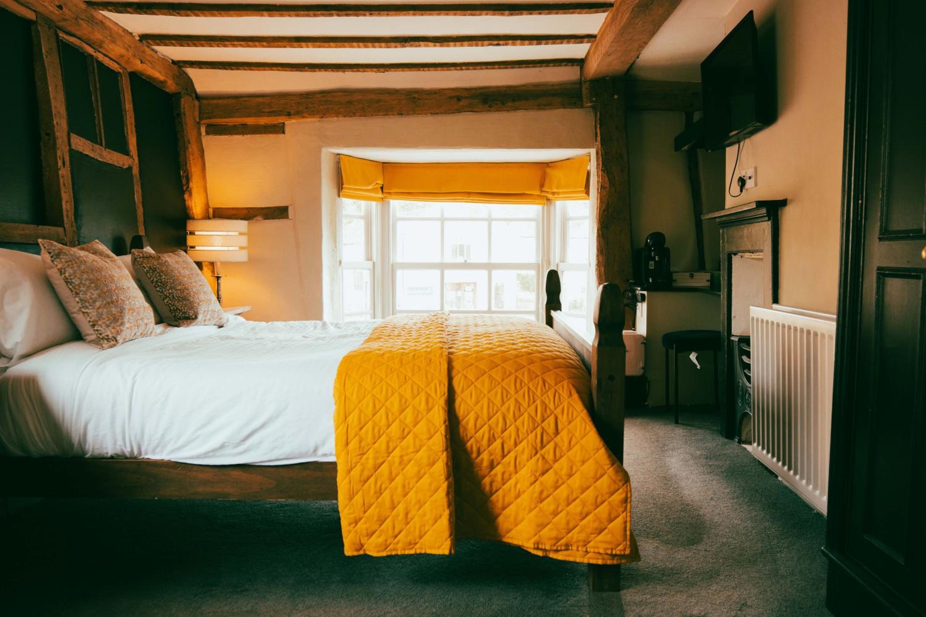 Standard King Room photo 1