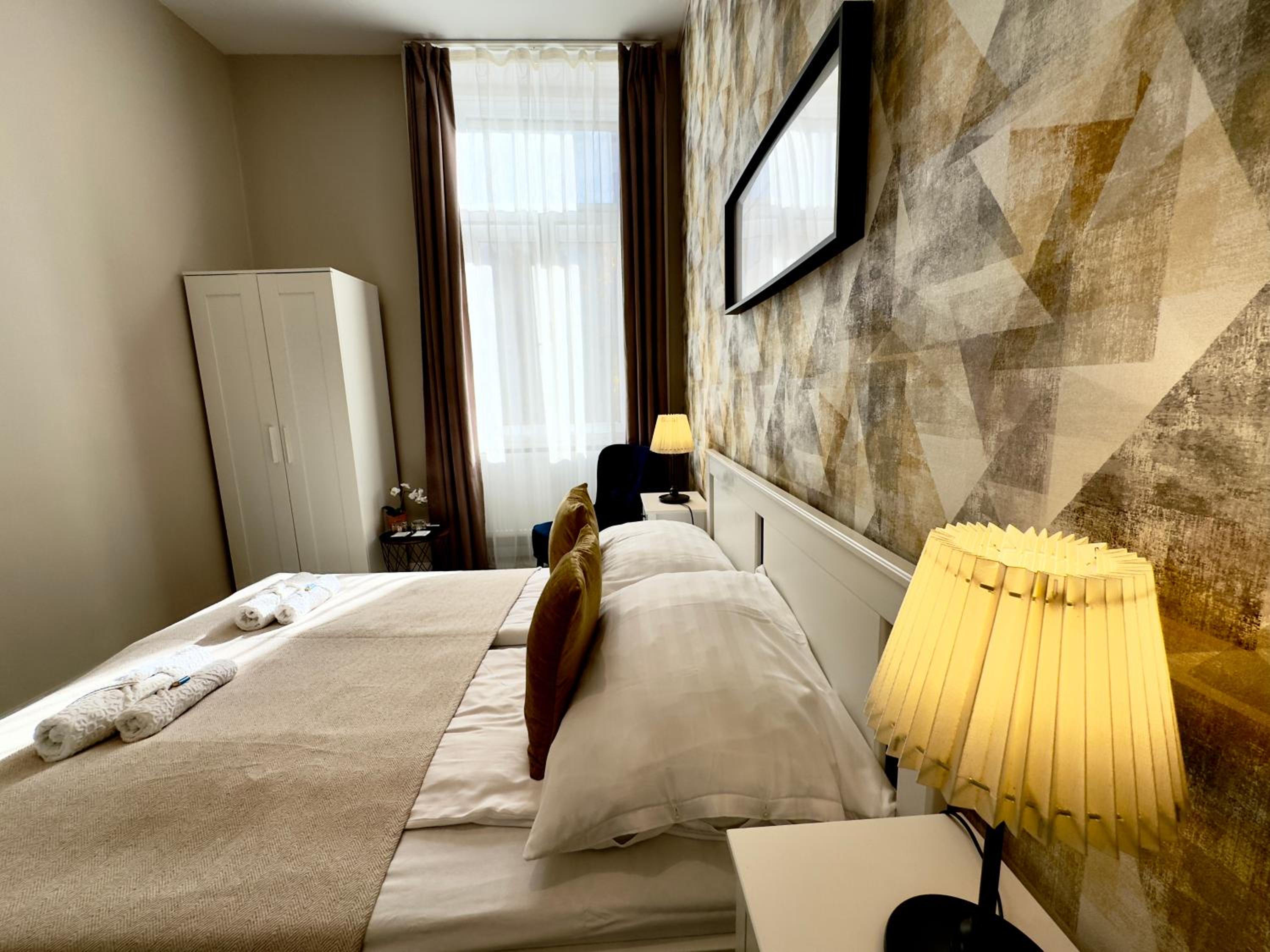 Superior Queen Room - Photo 1