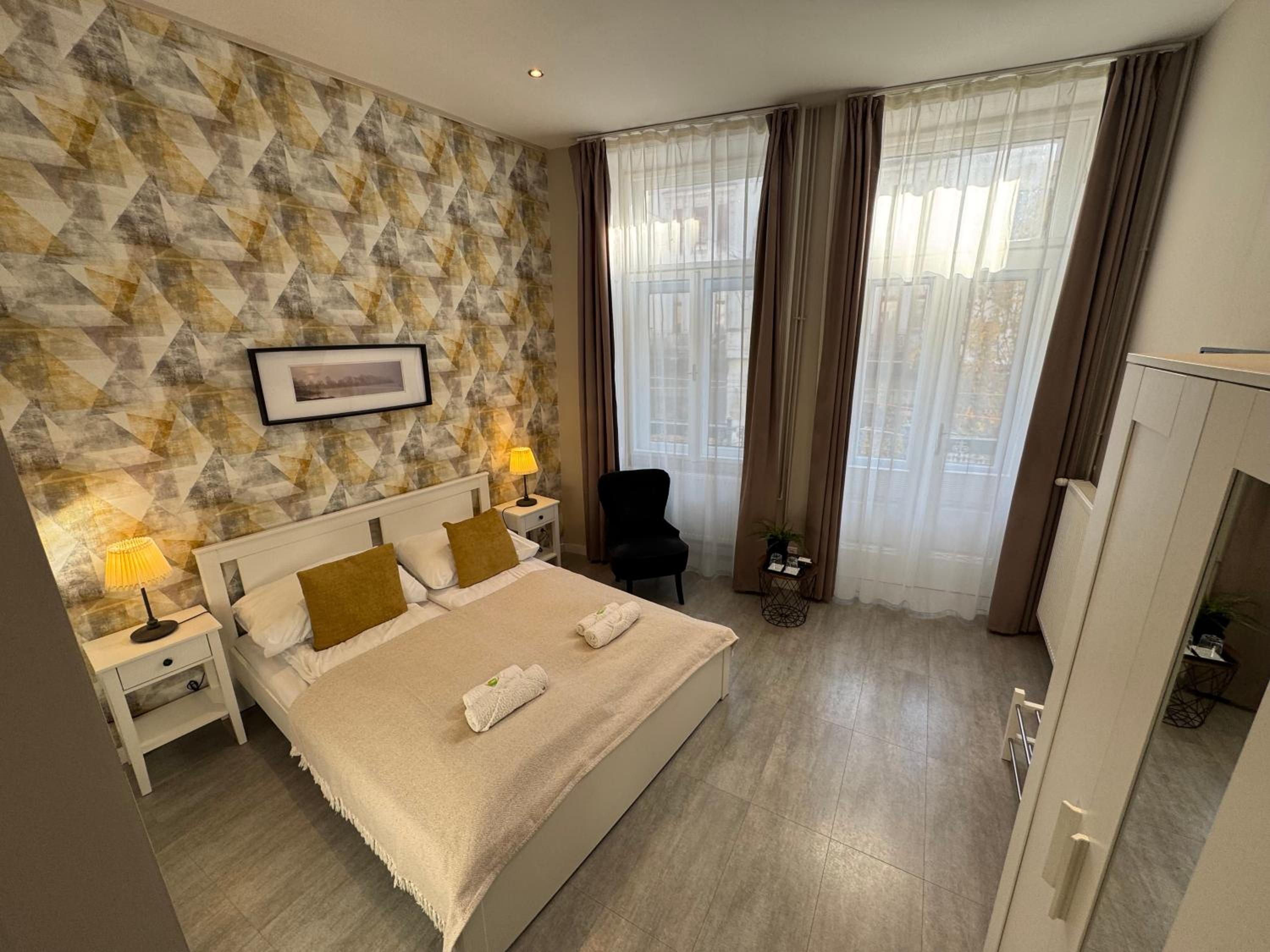 Deluxe Double Room with Balcony photo 2