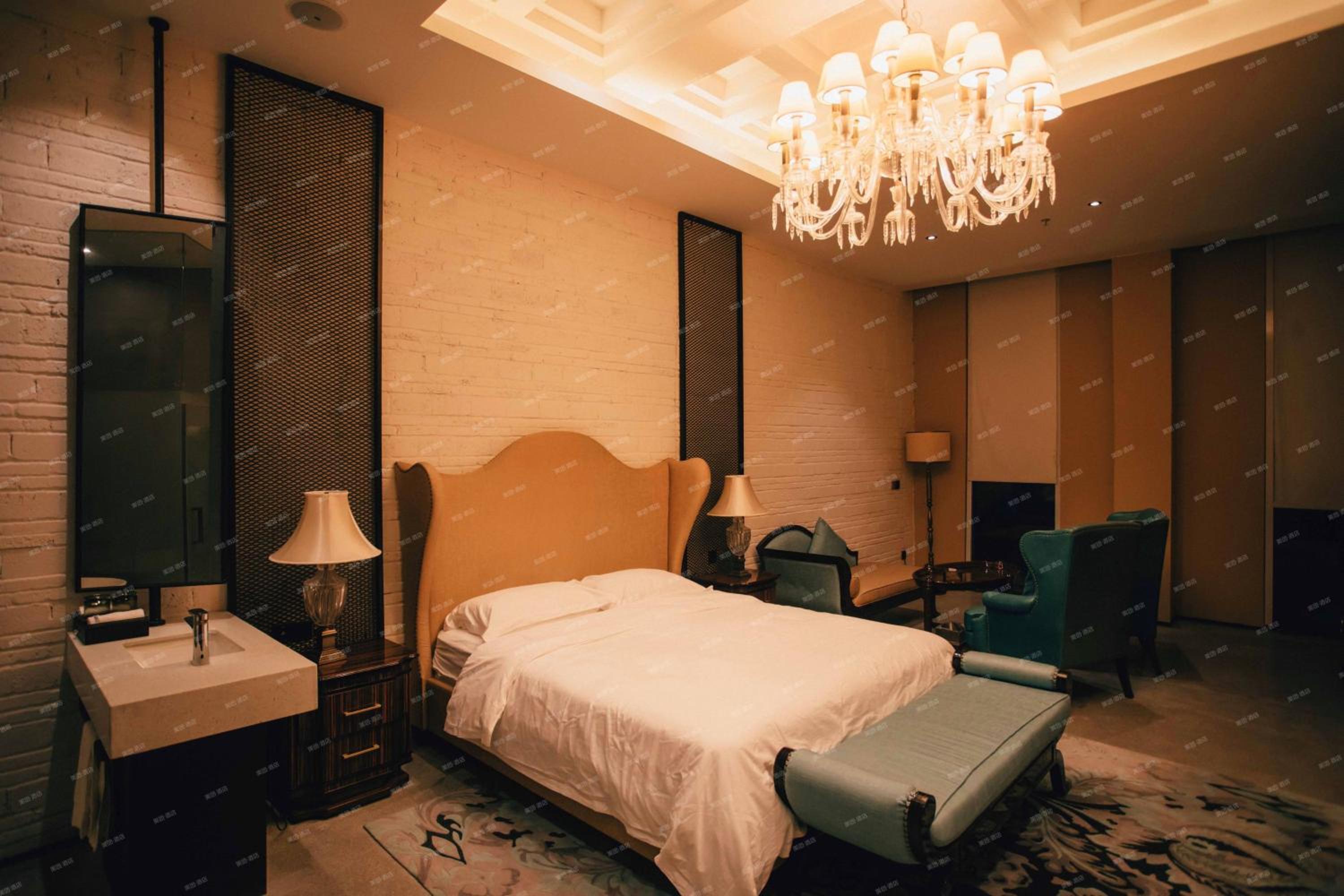 Two-Bedroom Suite photo 3