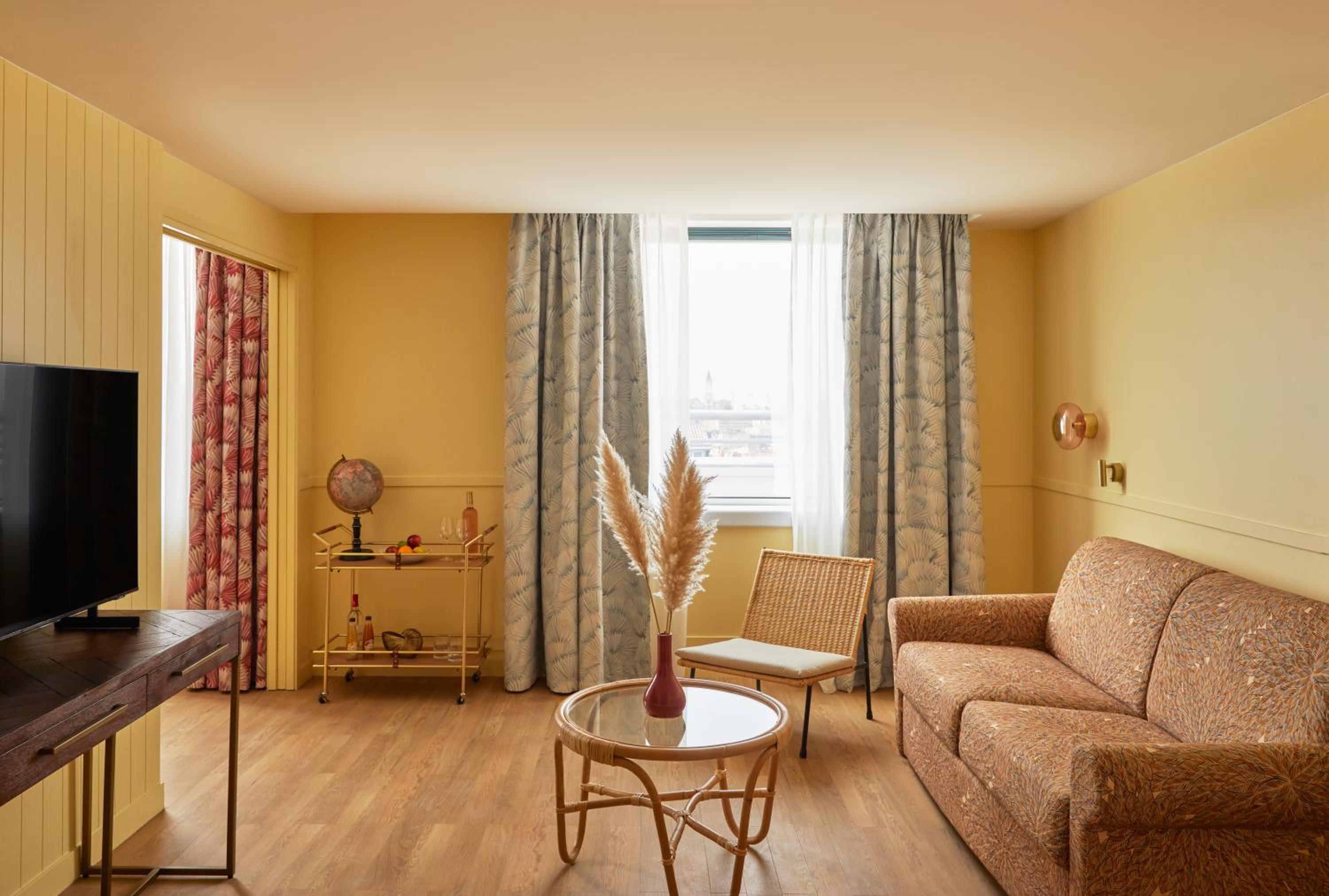 Two-Bedroom Suite with City View - Photo 1