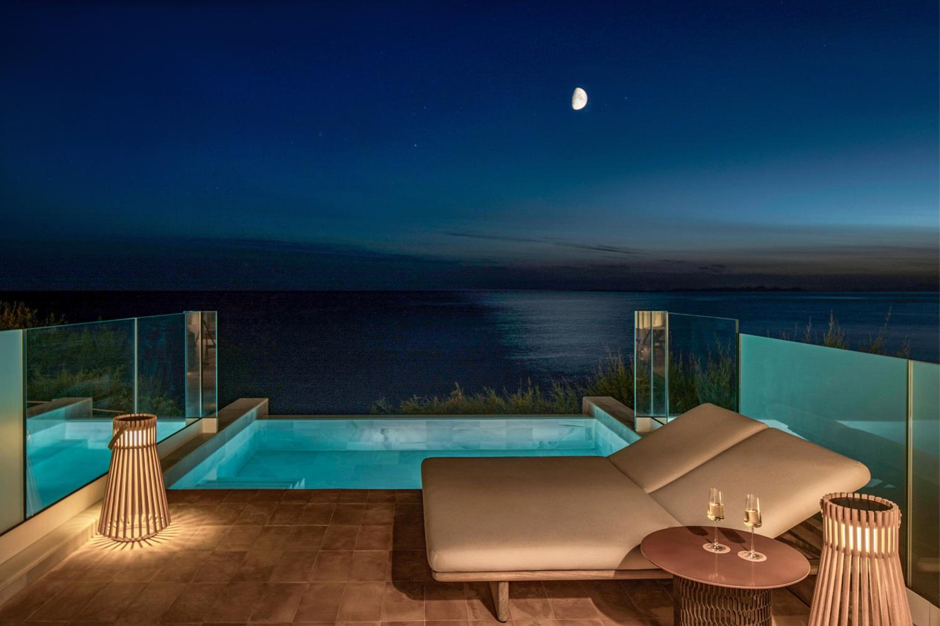 Master Suite with Private Pool Sea View - Photo 9
