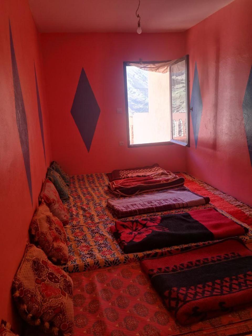 Quadruple Room with Mountain View photo 1