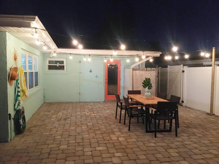 Three-Bedroom House photo 2