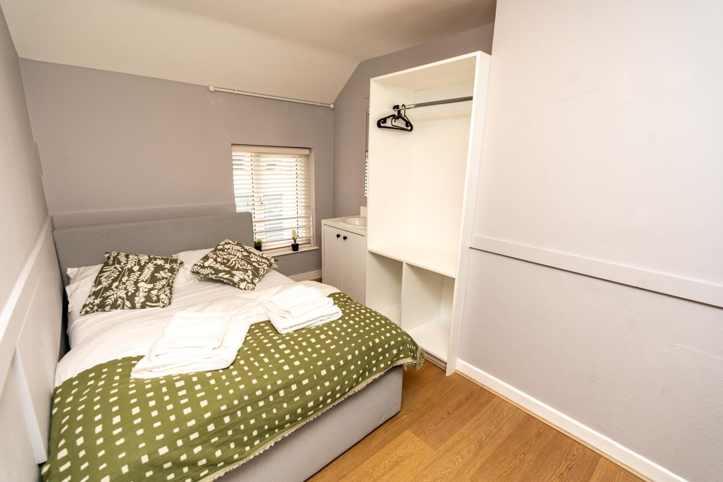 Double Room with Shared Bathroom