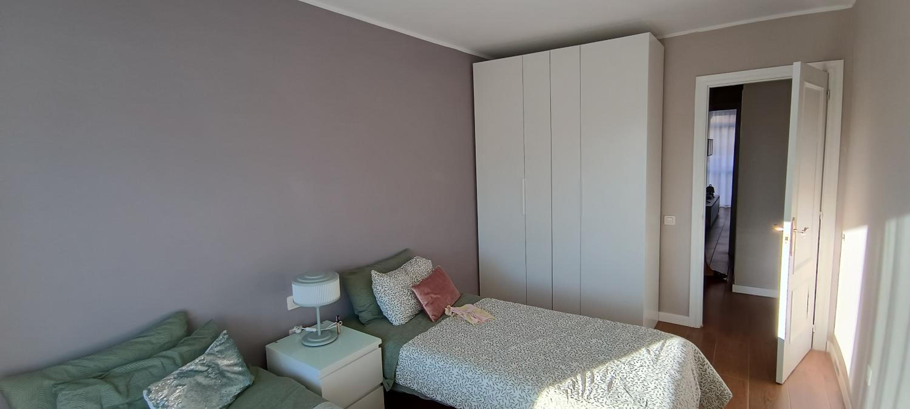 Two-Bedroom Apartment with Balcony photo 3