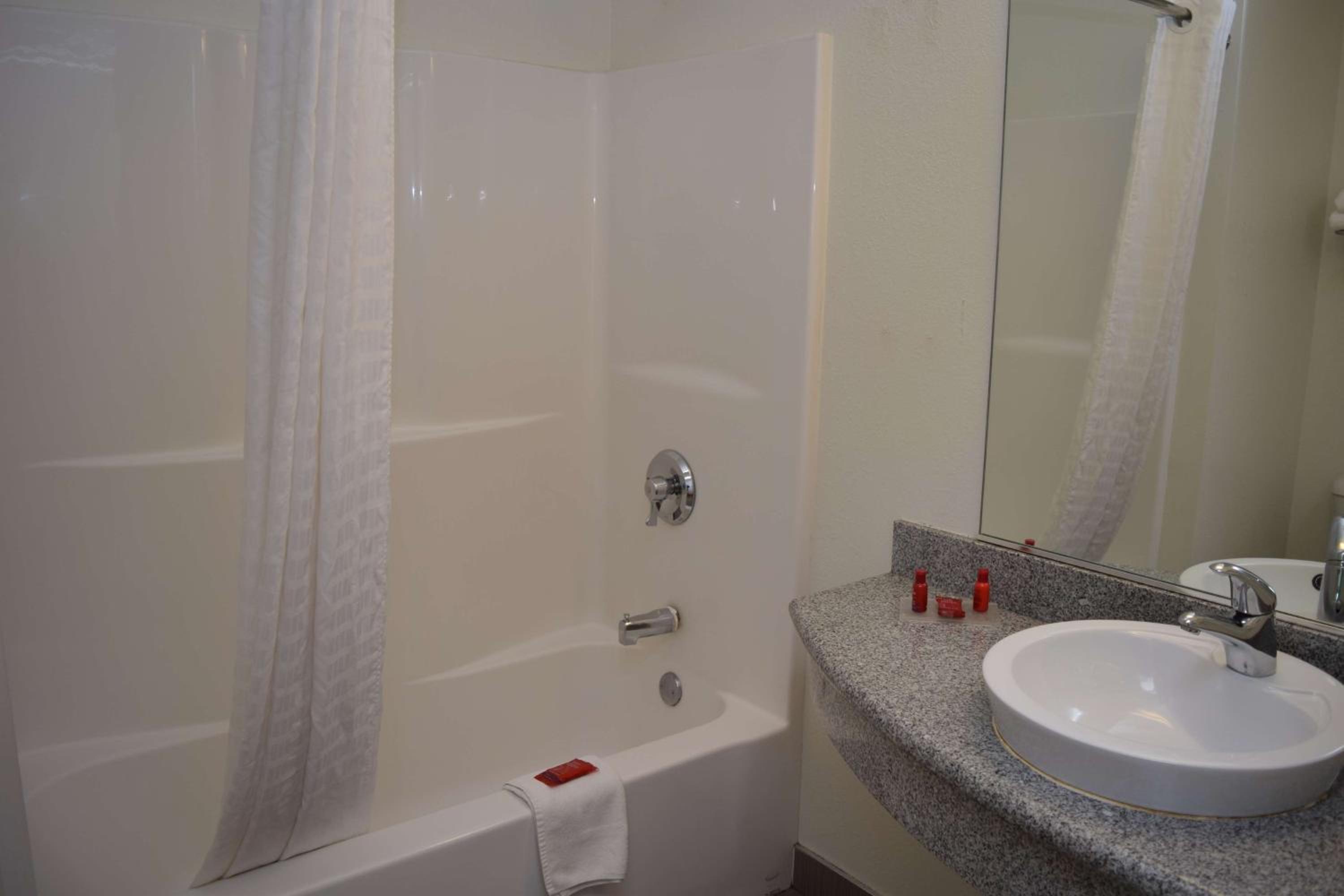 SureStay Plus Hotel by Best Western Niagara Falls East, Bild 2