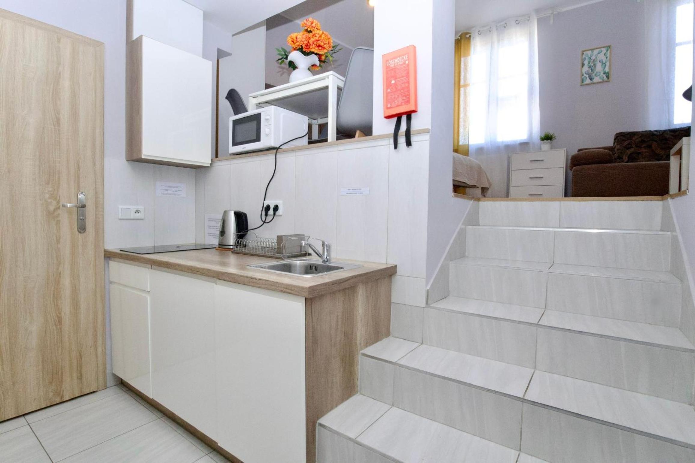 Studio Apartment 17 photo 2