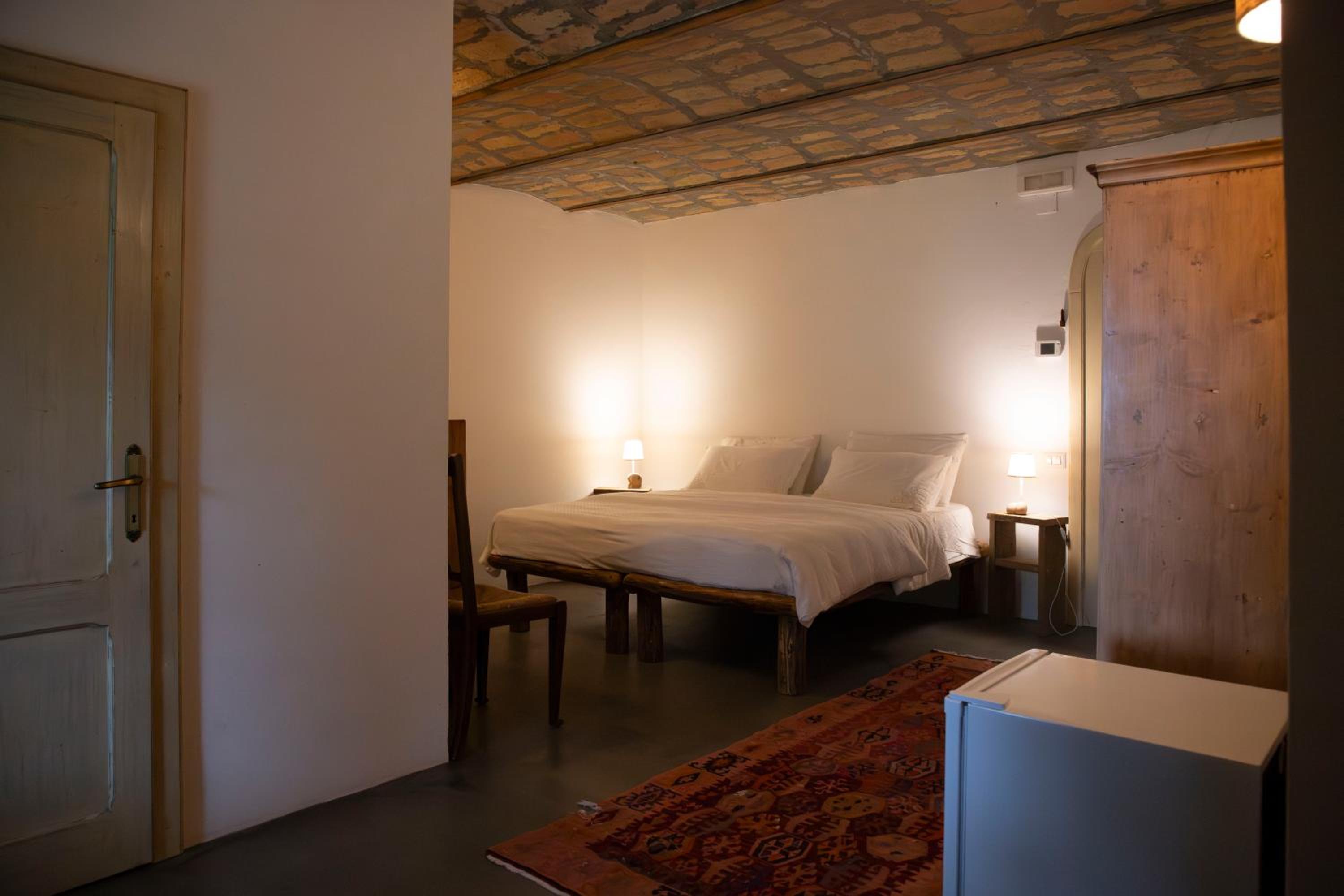 Large Double or Twin Room photo 1