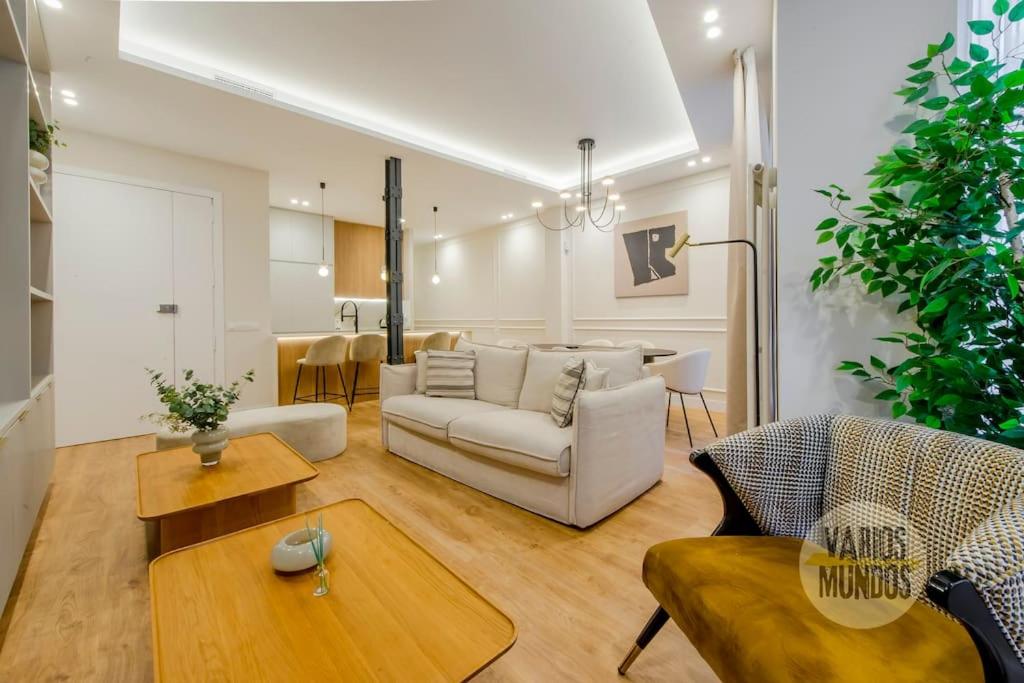 Two-Bedroom Apartment photo 2