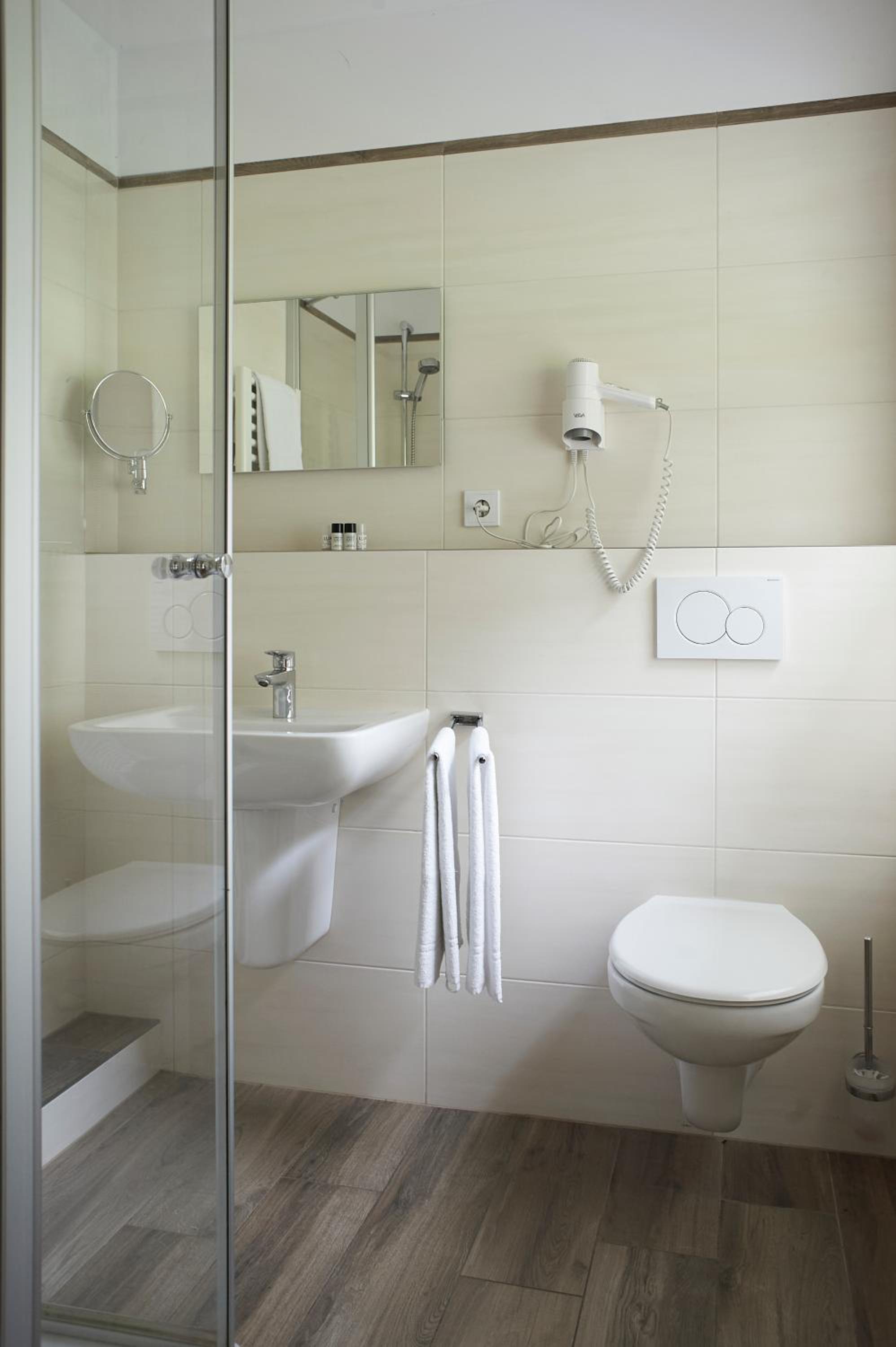Single Room photo 2