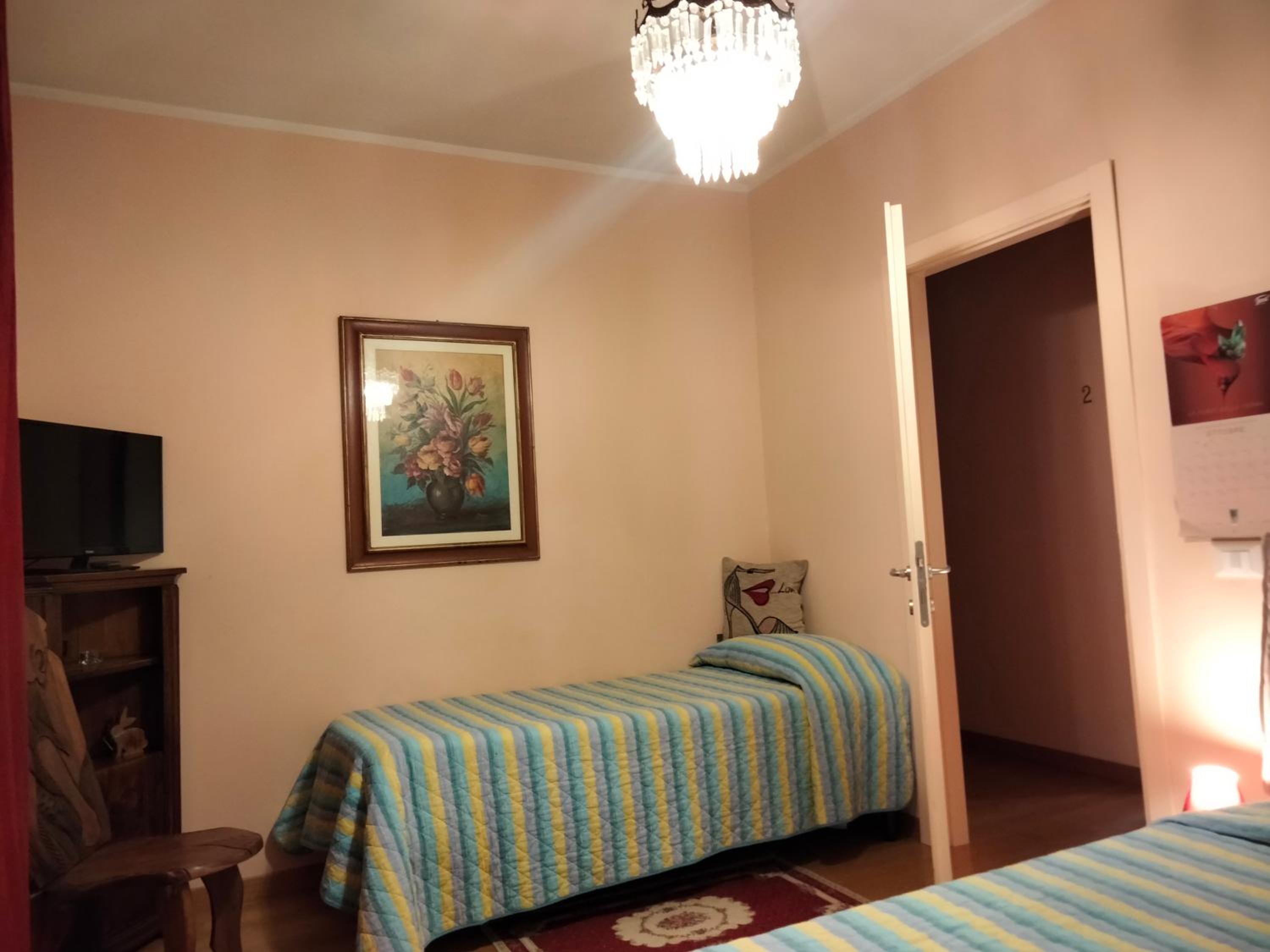 Two-Bedroom Apartment - Photo 15