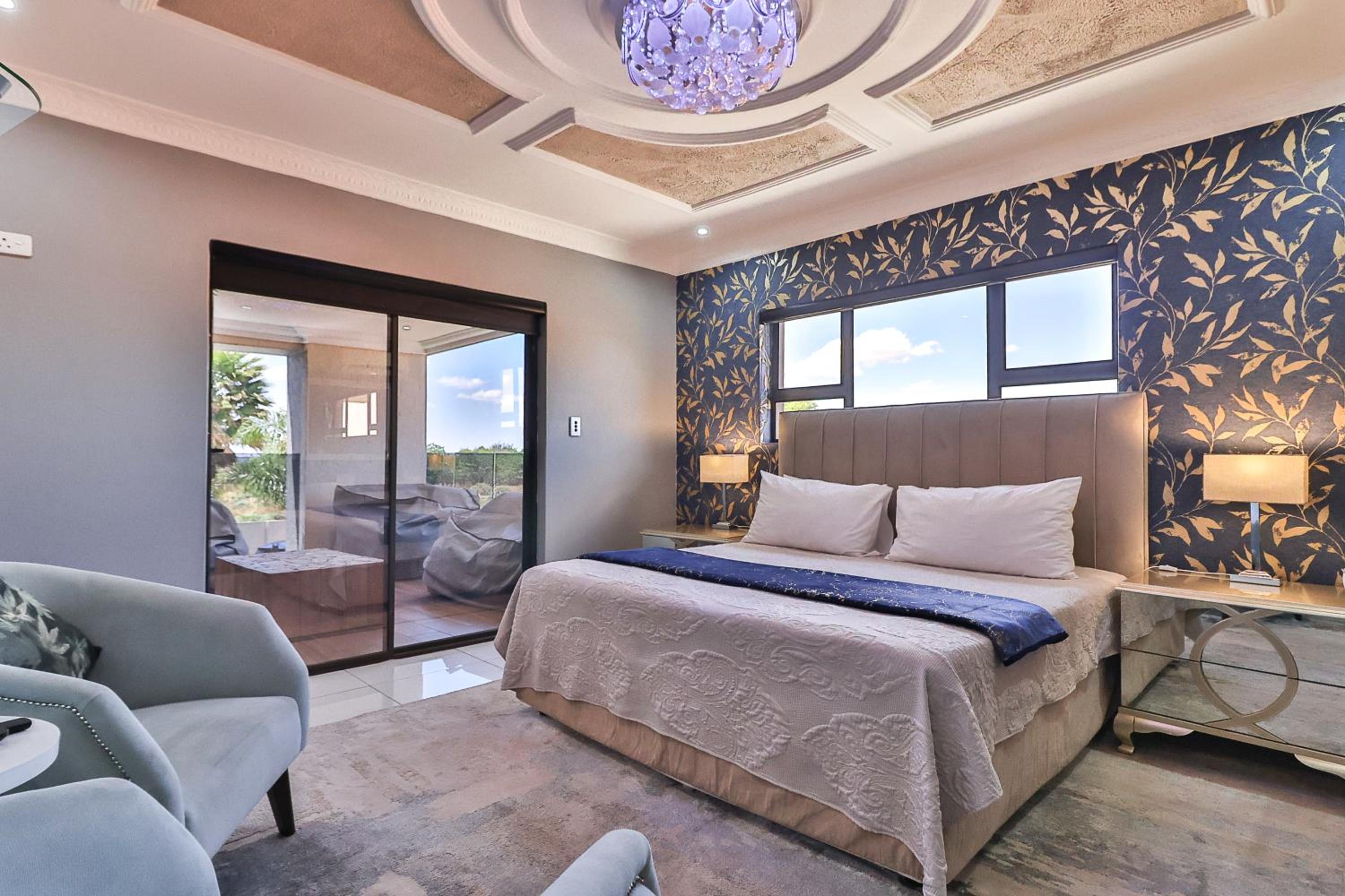 King Room With Balcony photo 1