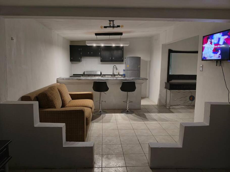 One-Bedroom Apartment photo 2