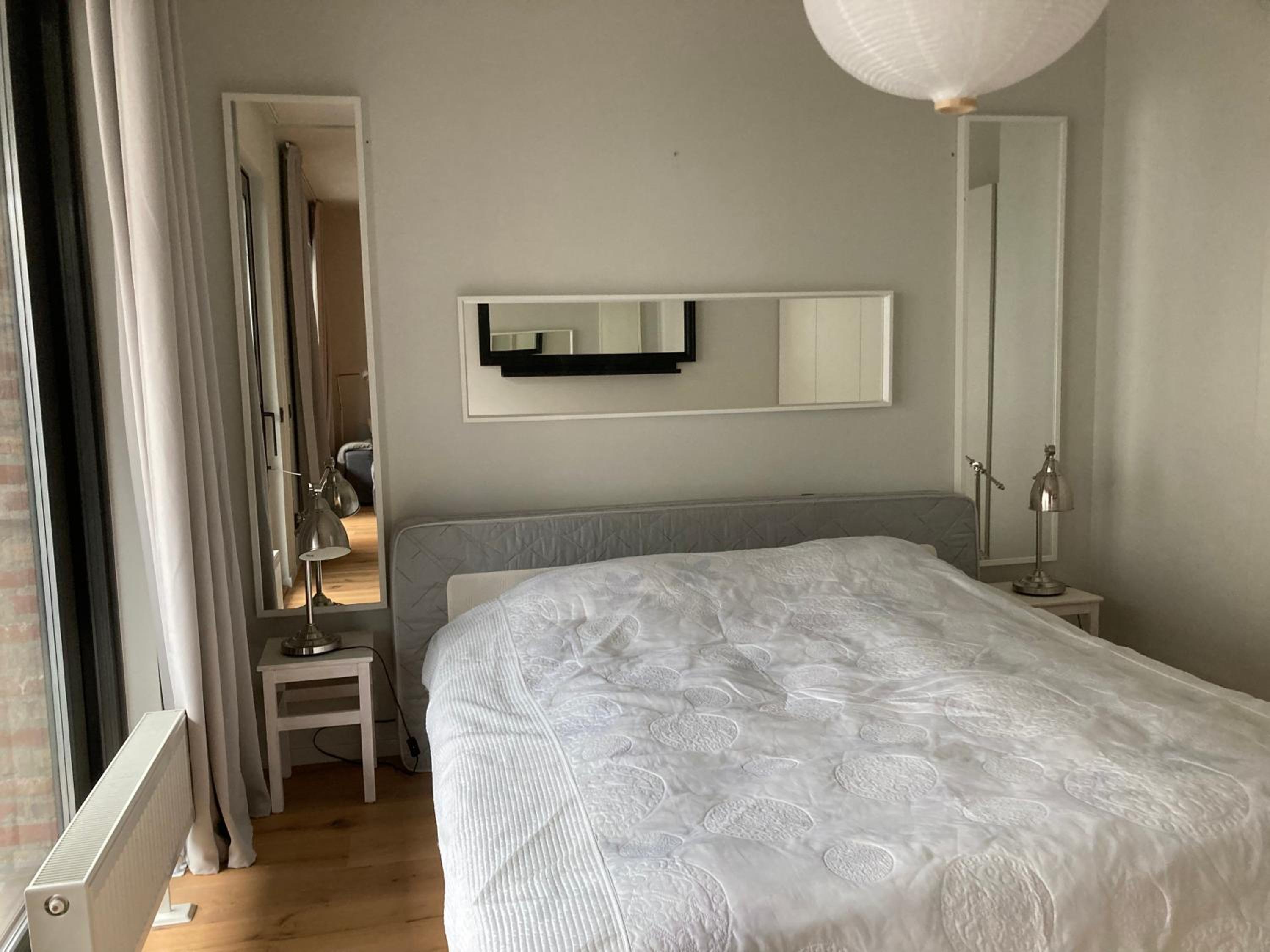One-Bedroom Apartment photo 2