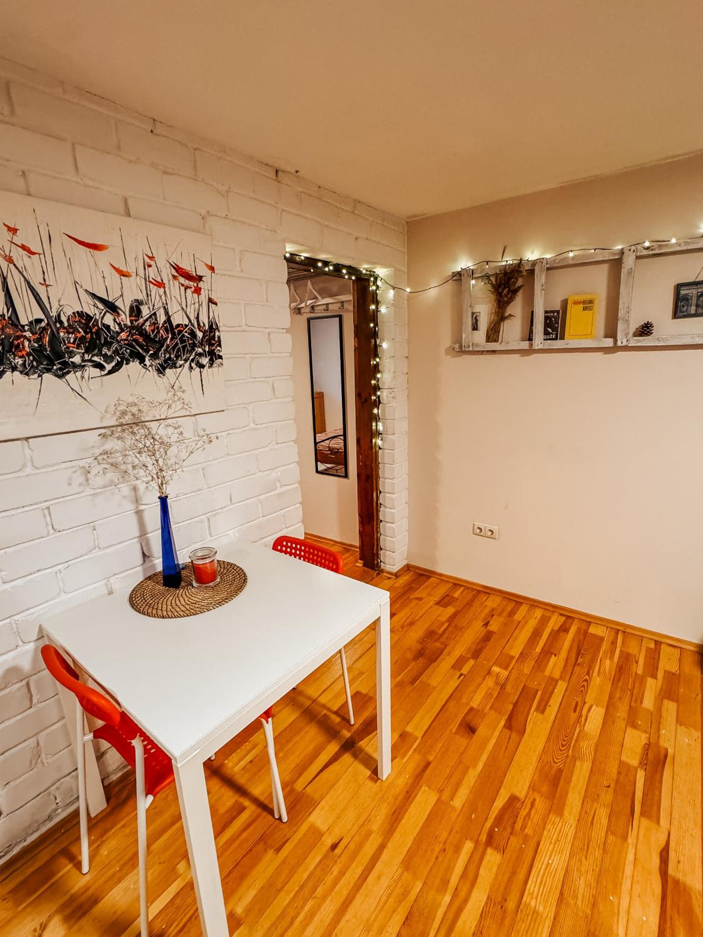 One-Bedroom Apartment - Photo 15