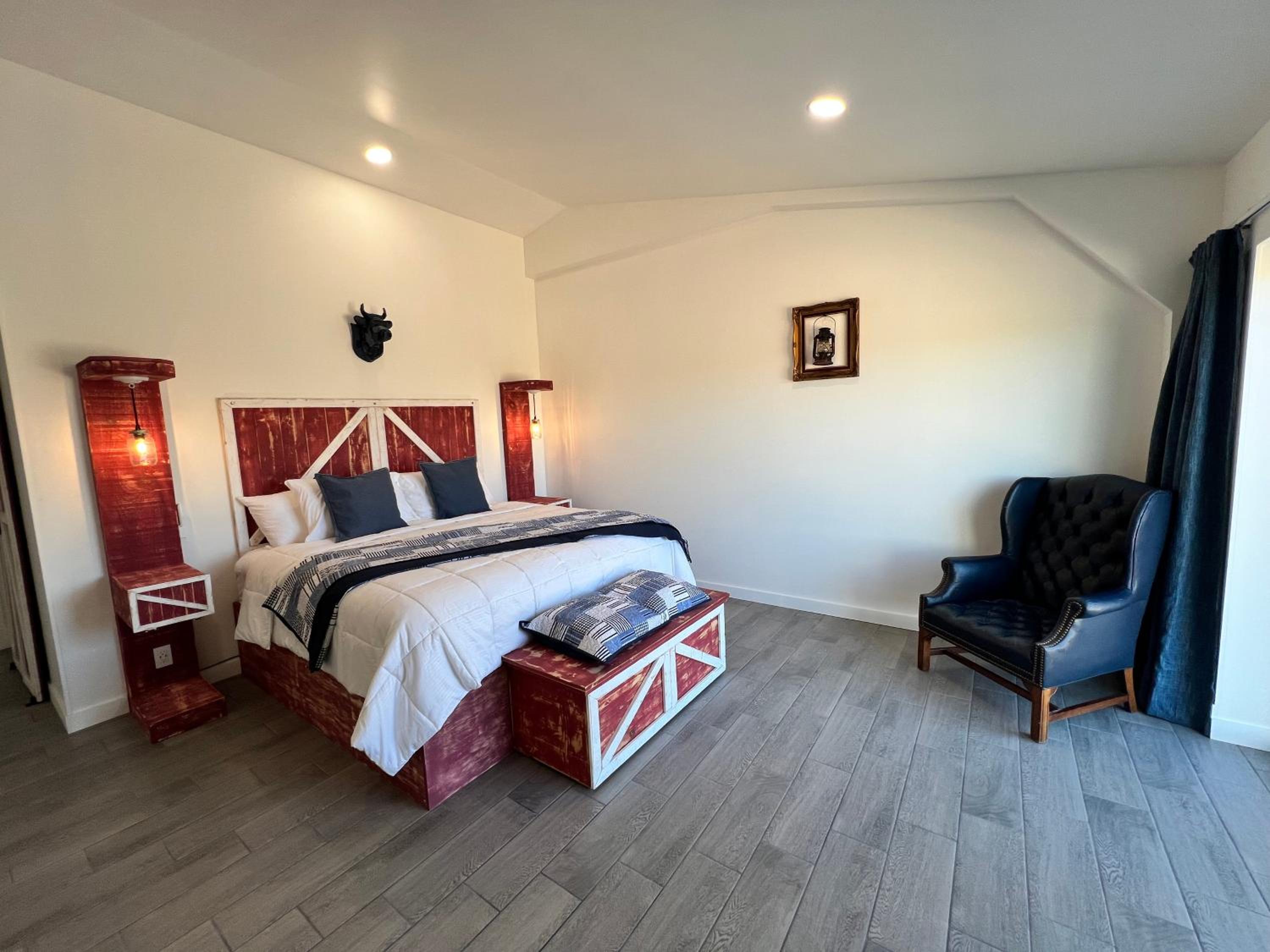 King Room with Mountain View photo 3