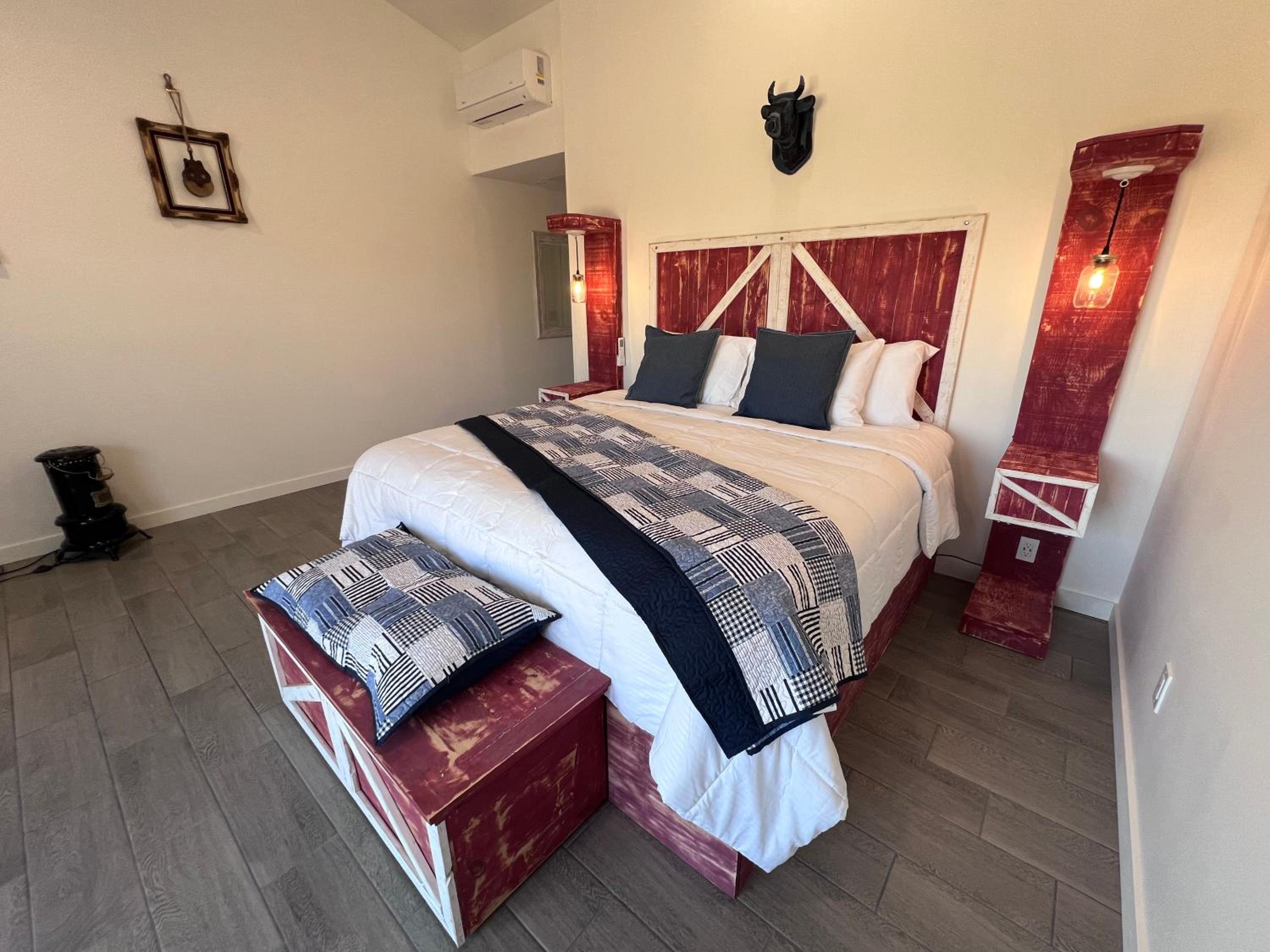 King Room with Mountain View photo 1