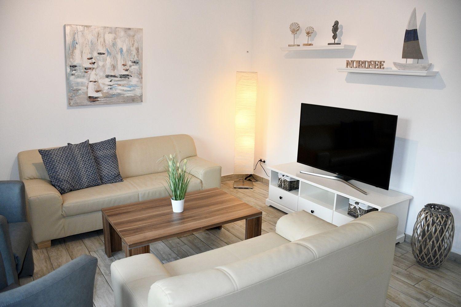 Apartment photo 2