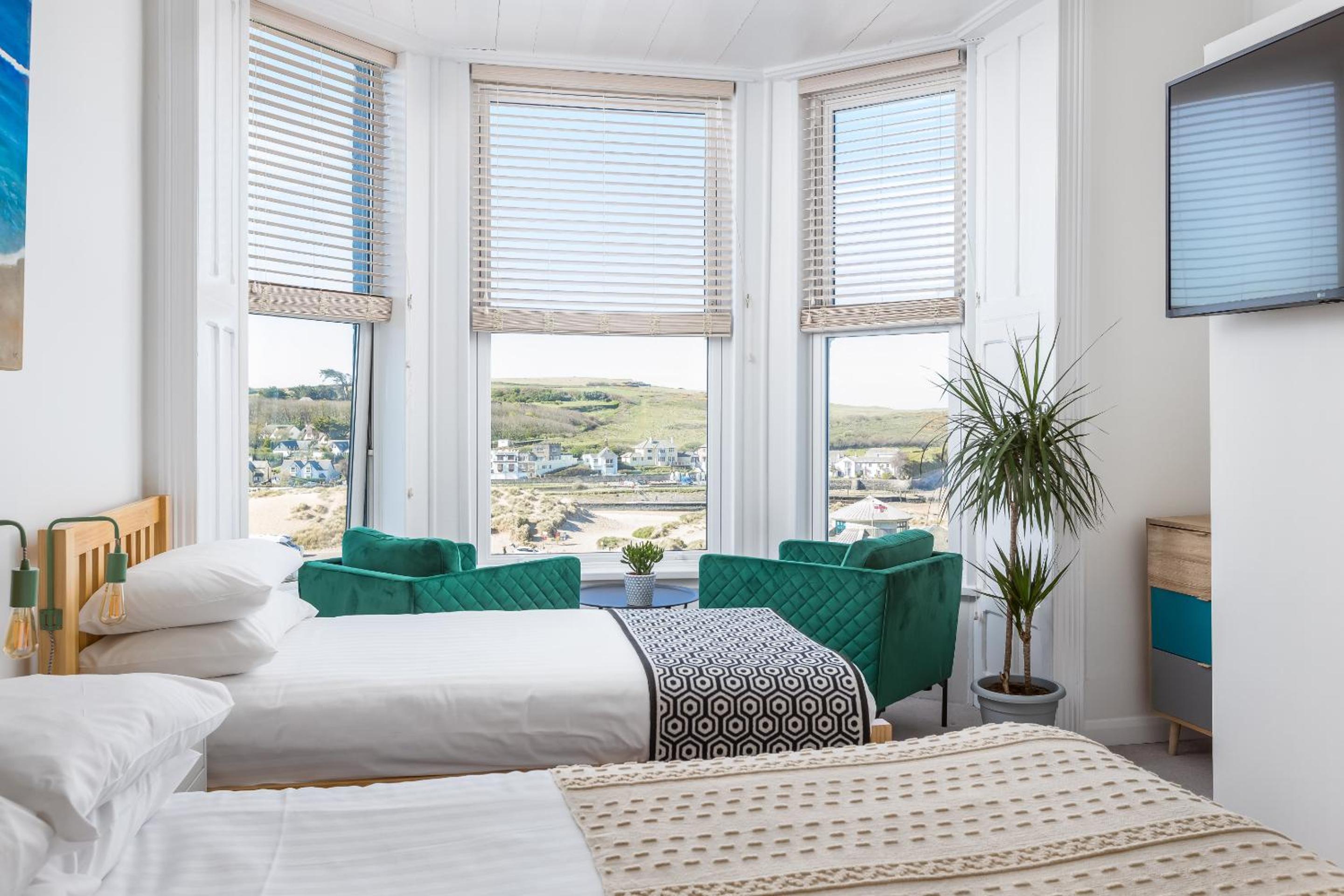 Sea View Double Twin En-suite photo 1