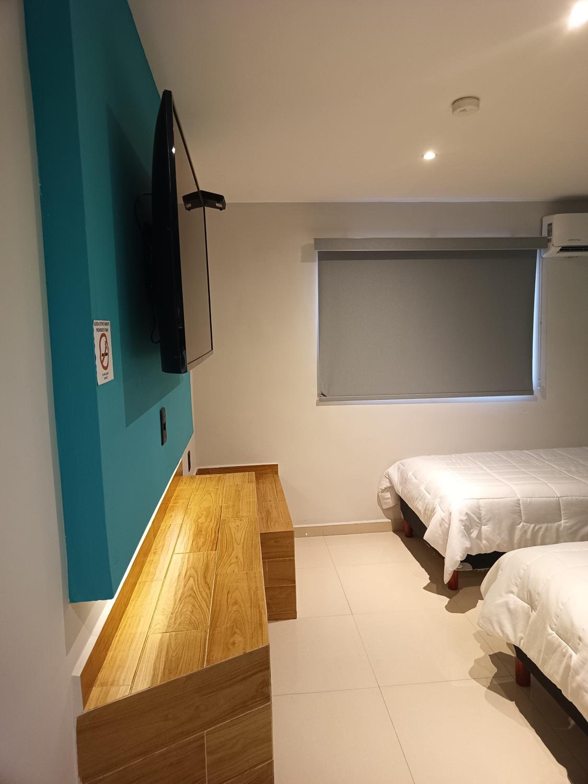 Standard Double Room - Photo 31