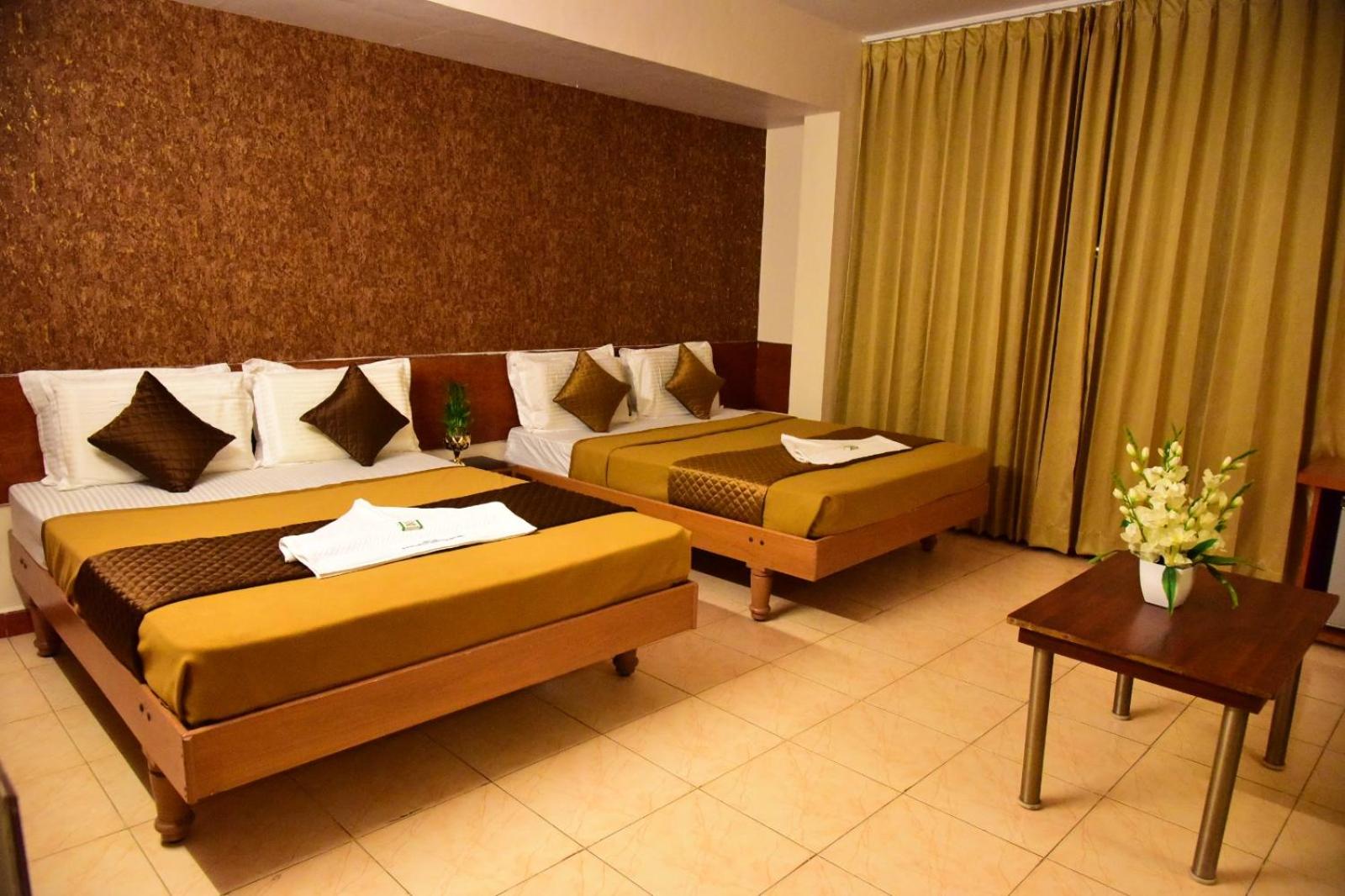 Deluxe Quadruple Room - Photo 1