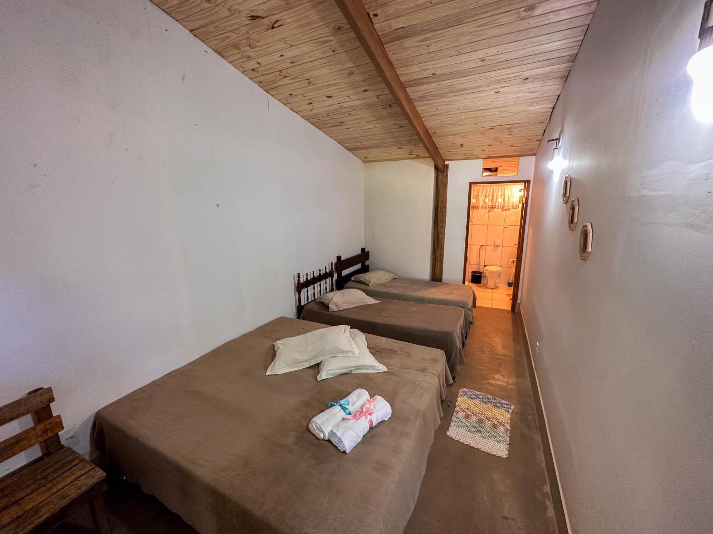 Economy Quadruple Room photo 3