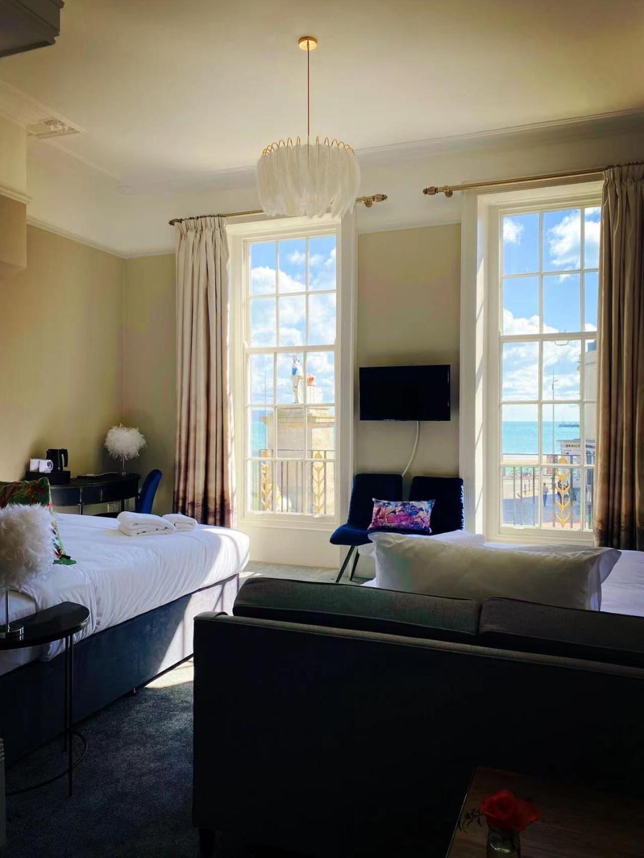 King Suite with Sea View - Photo 8