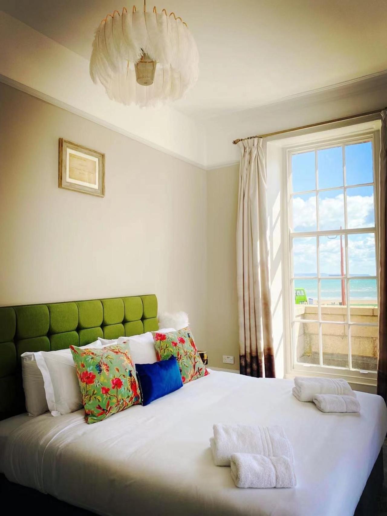King Suite with Sea View - Photo 10