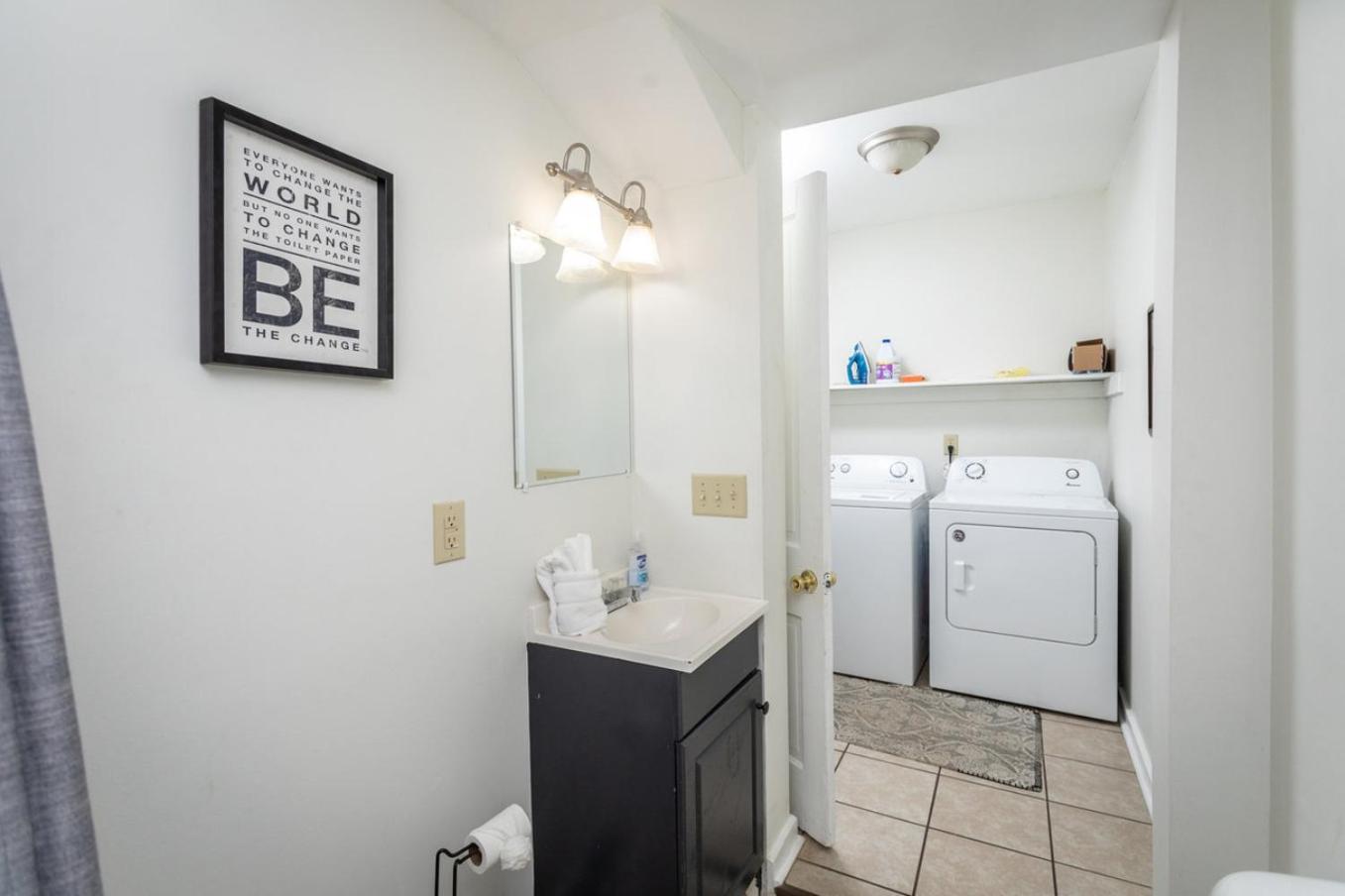 Apartment photo 2