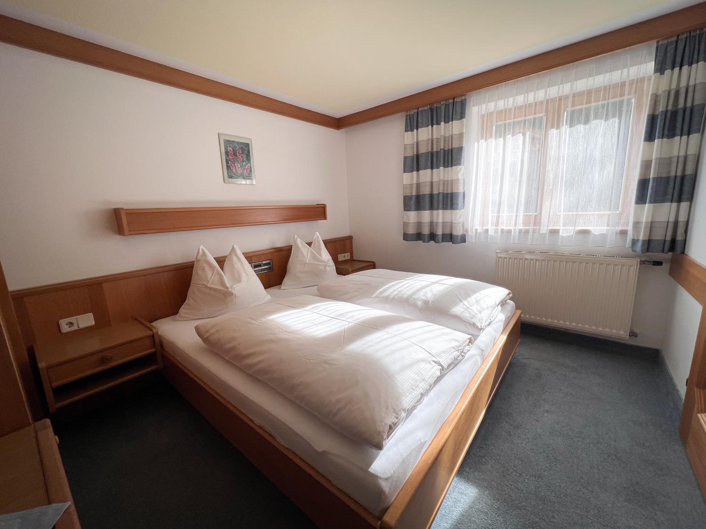 Small Double Room photo 2