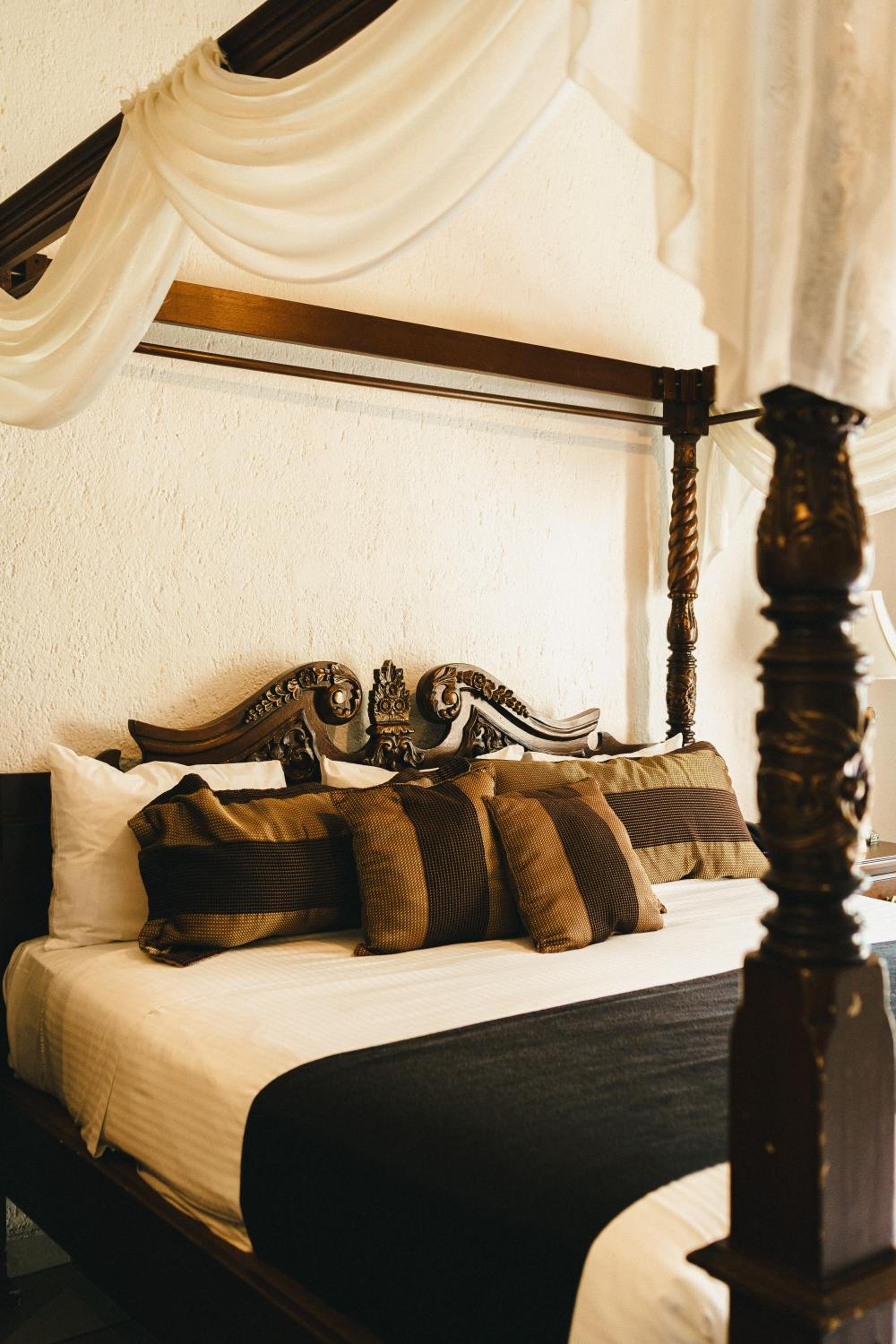Deluxe King Room - Photo 1