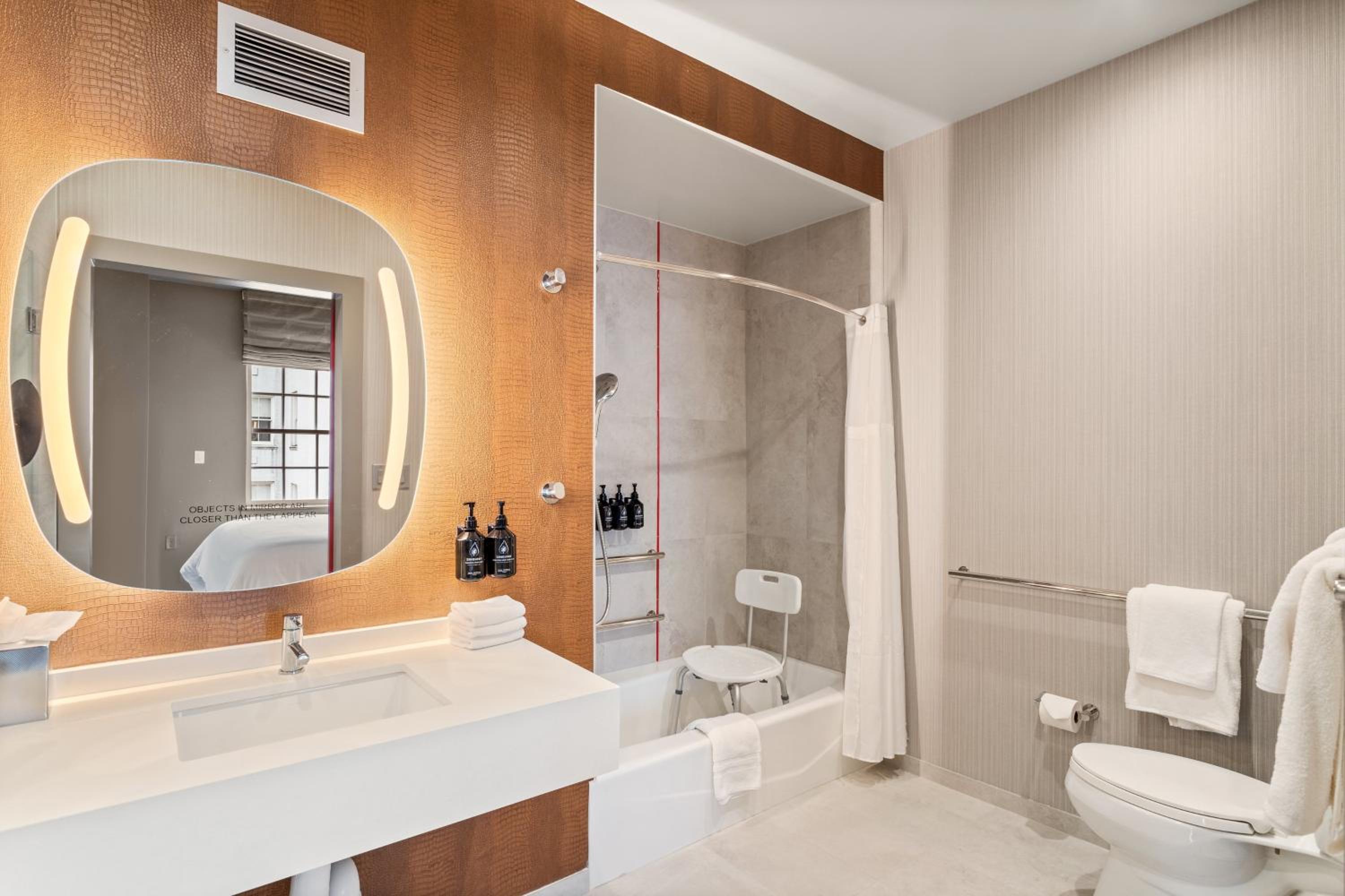 King Suite with Tub and Sofa Bed - Mobility Accessible photo 1