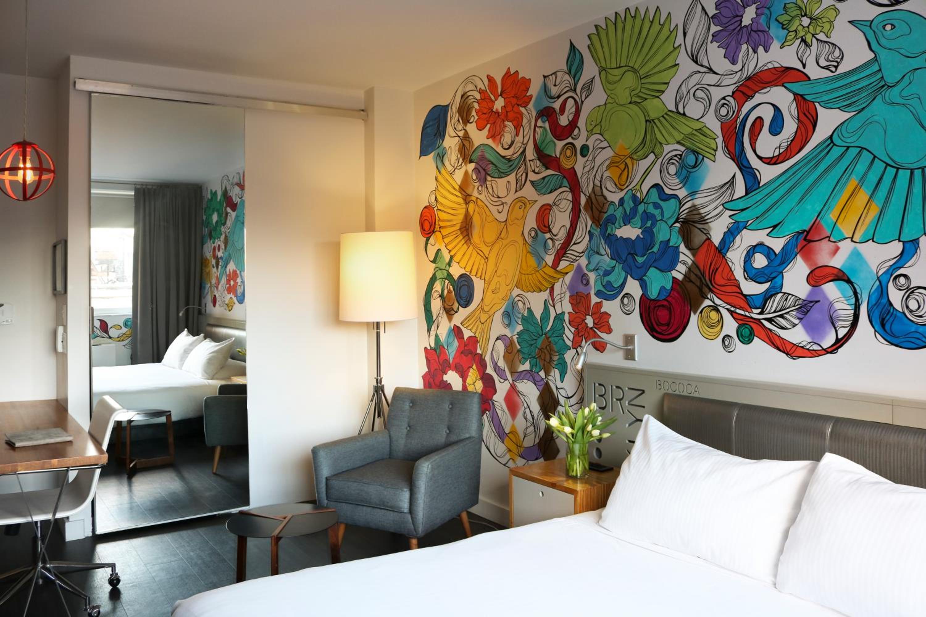Deluxe King Room photo 1
