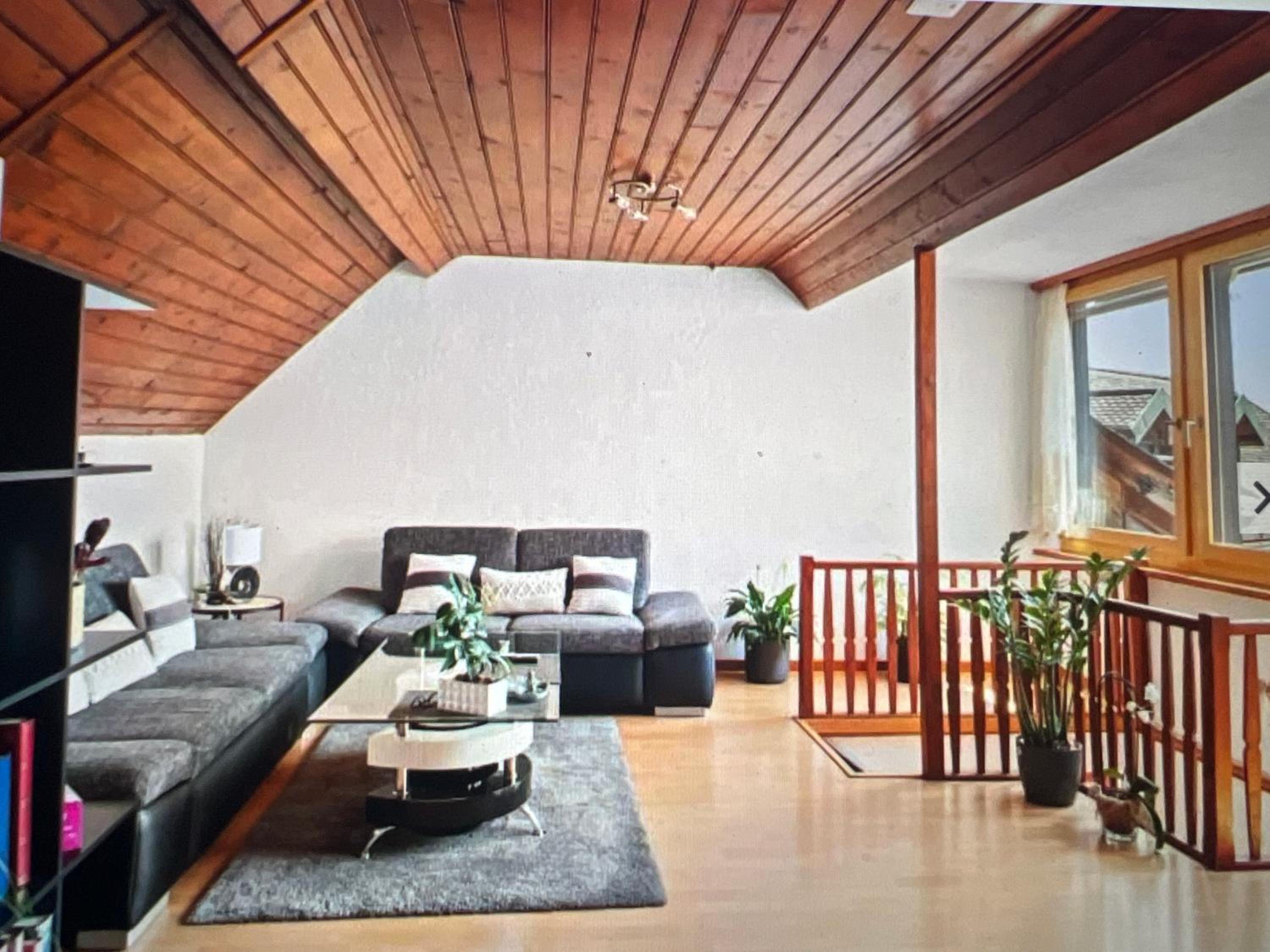 Three-Bedroom House photo 3