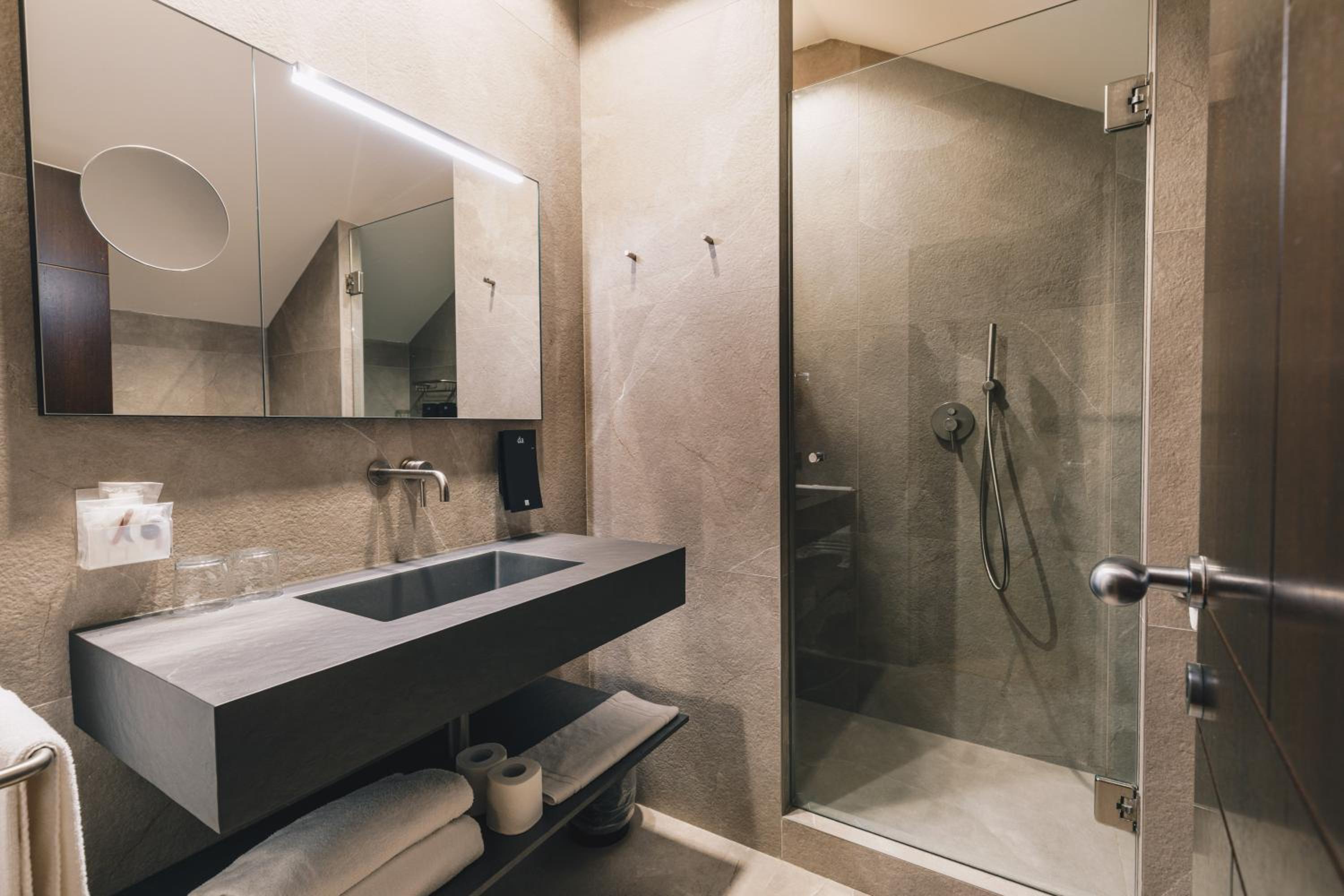 Junior Suite - Photo 7