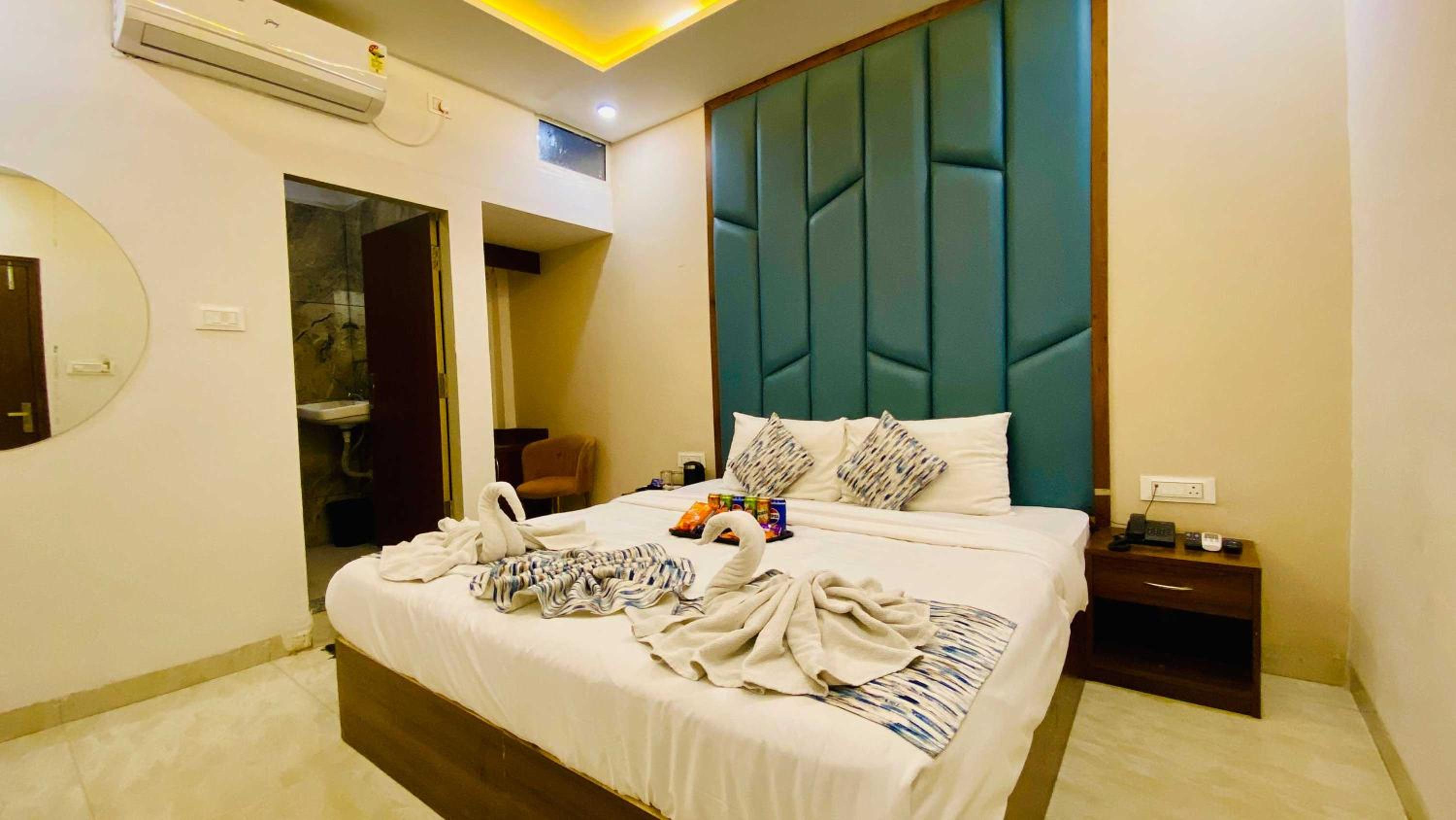 Deluxe Room - Photo 3