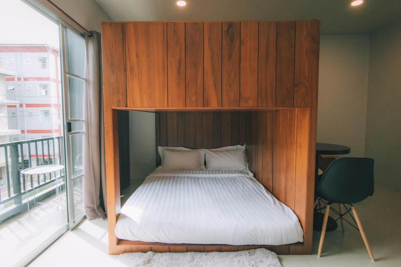 Quadruple Room with Private Bathroom - Photo 29
