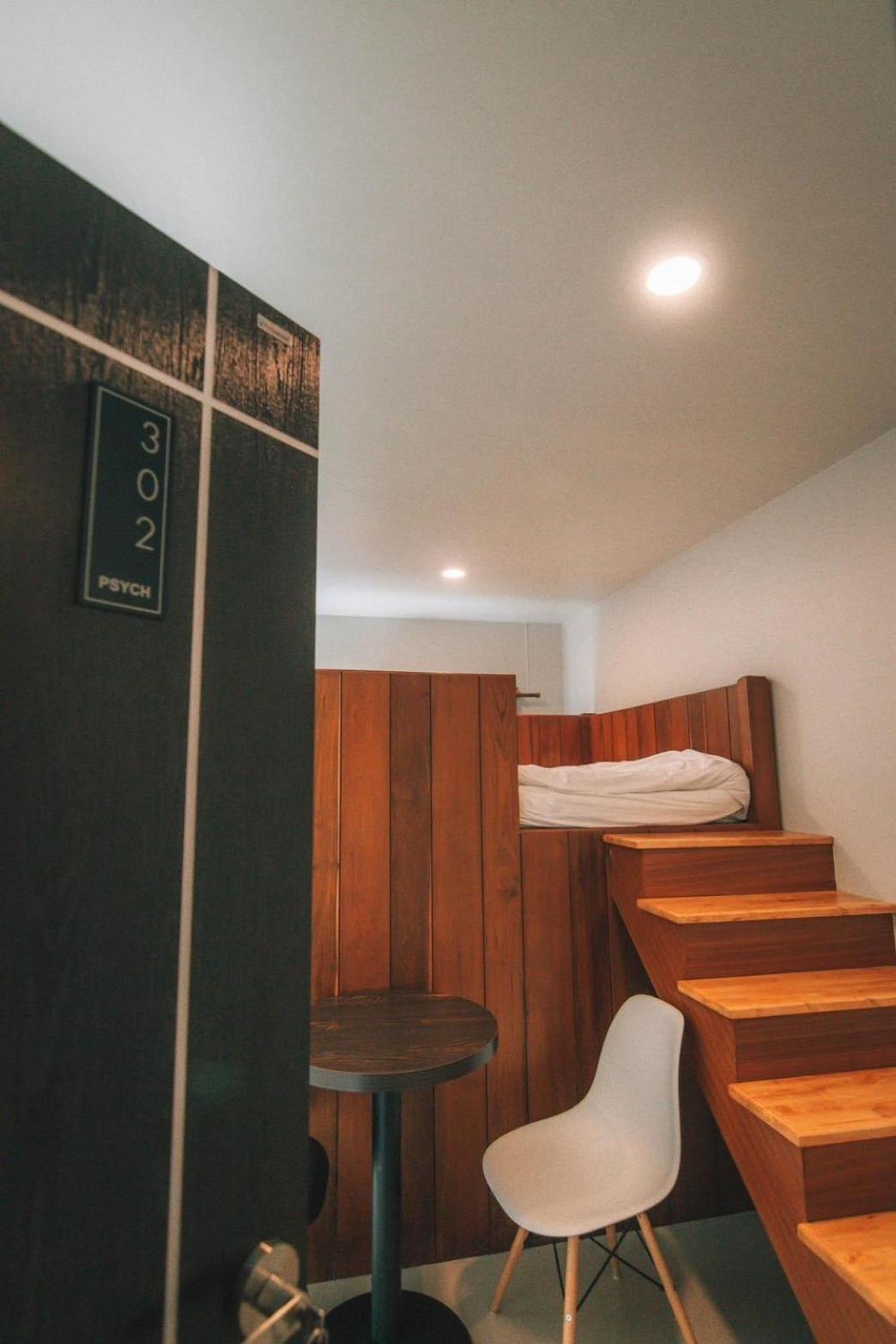 Quadruple Room with Private Bathroom - Photo 3