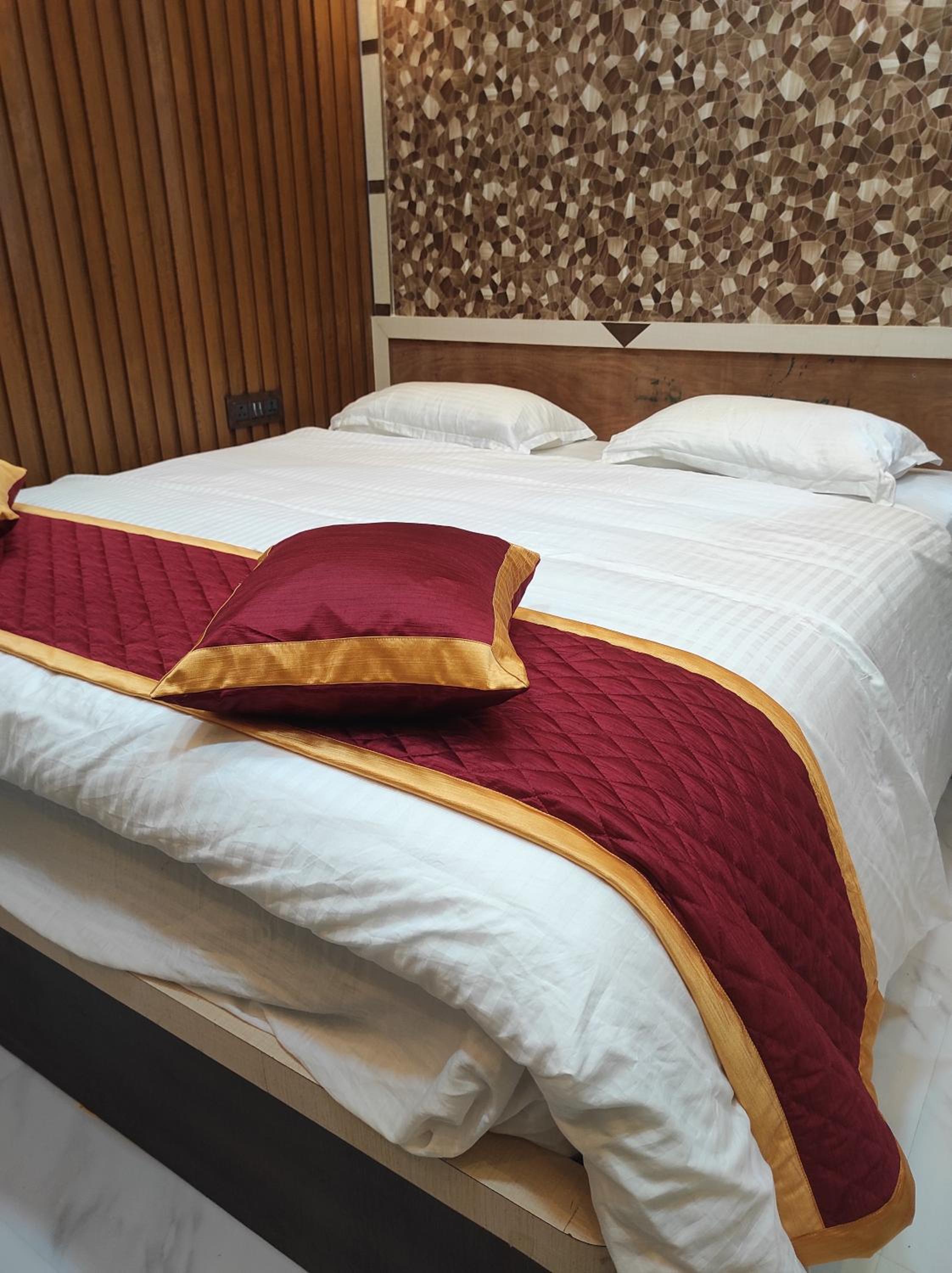 Deluxe Double Or Twin Room With City View photo 2