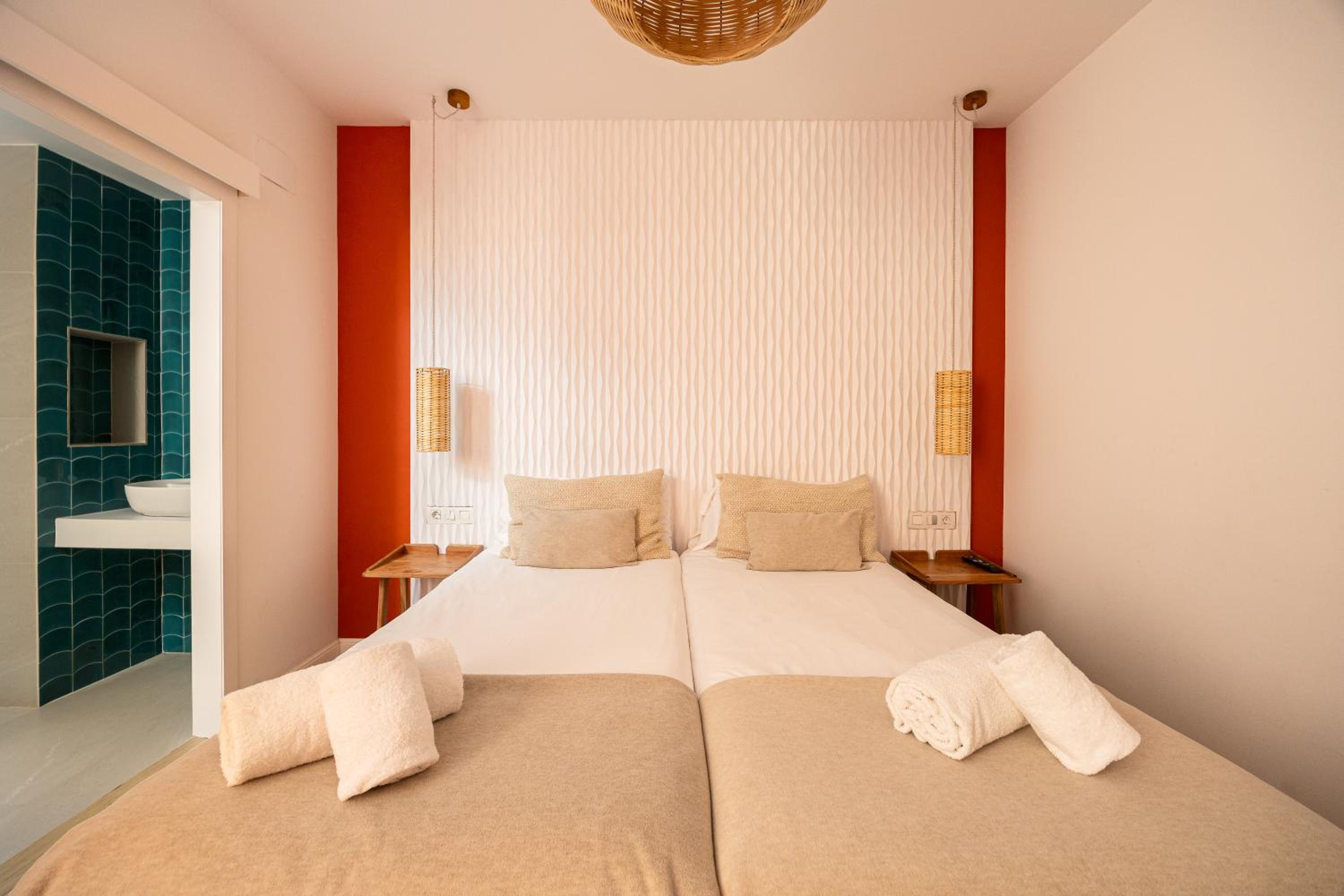 Standard Twin Room photo 3