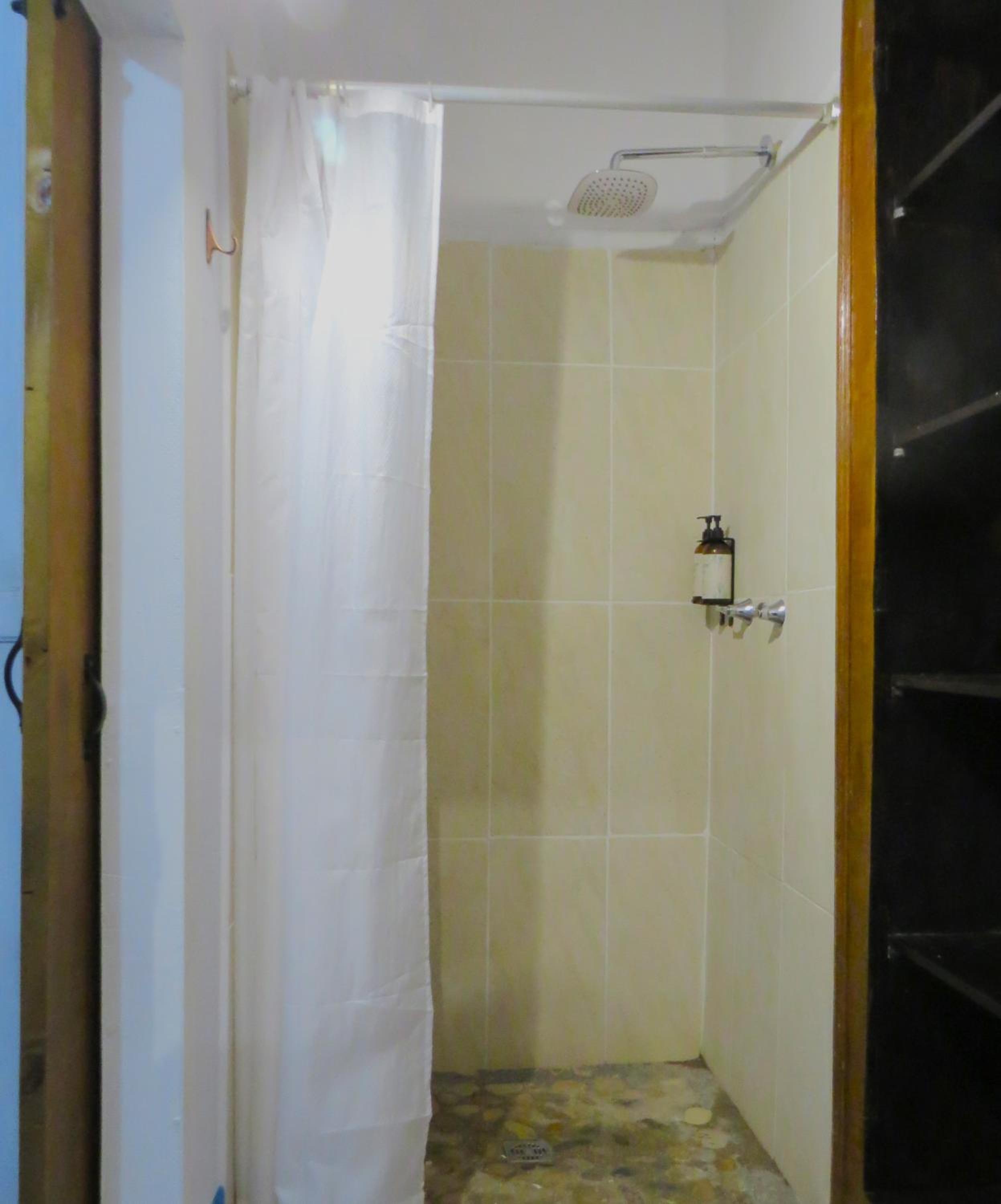Double Room with Private Bathroom photo 3