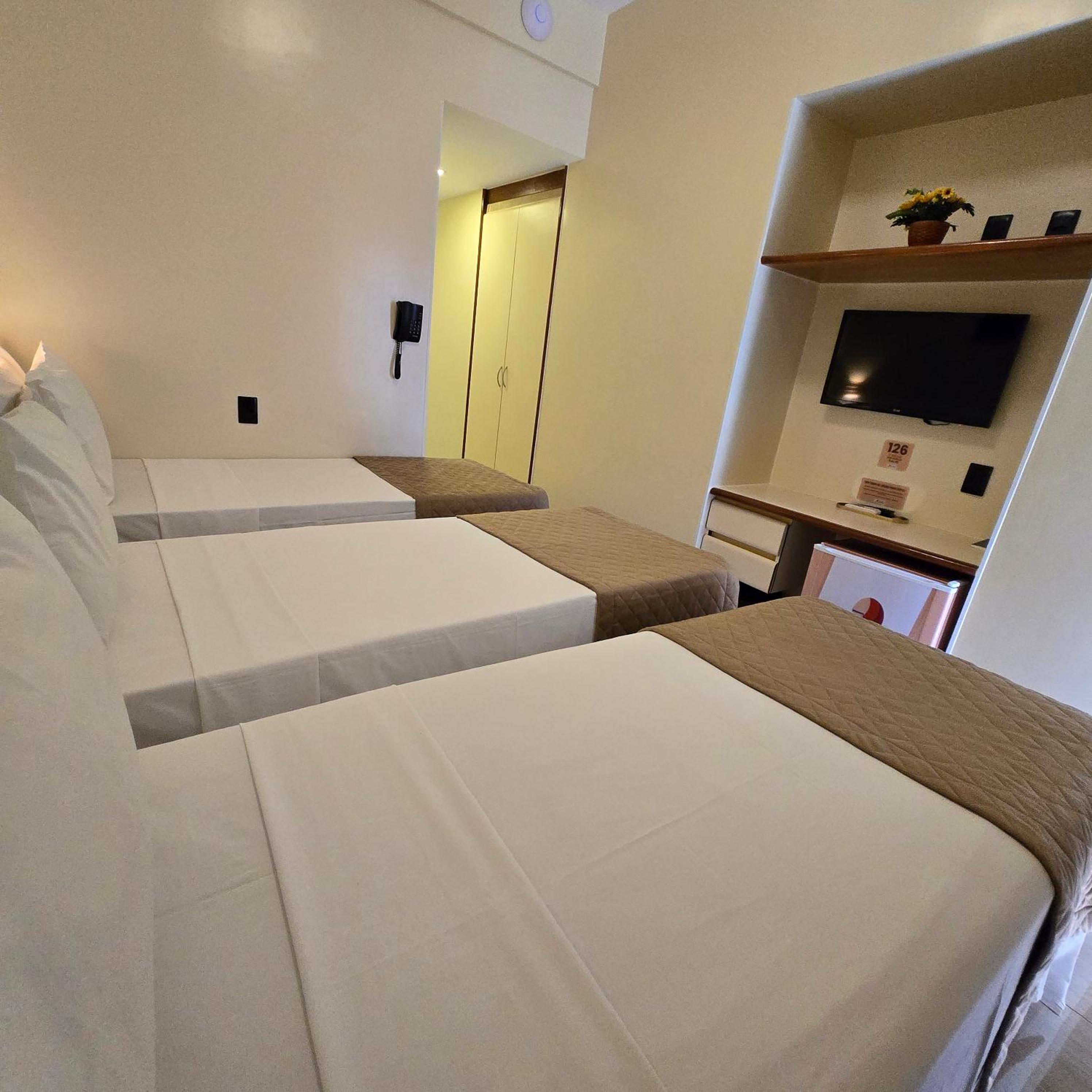 Standard Triple Room photo 3