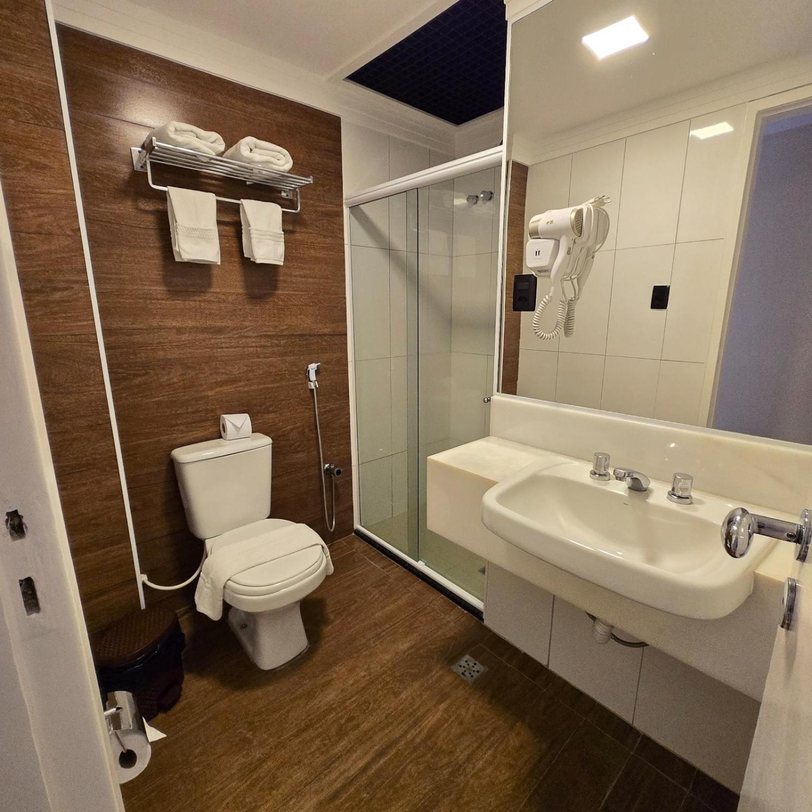 Standard Double or Twin Room photo 2