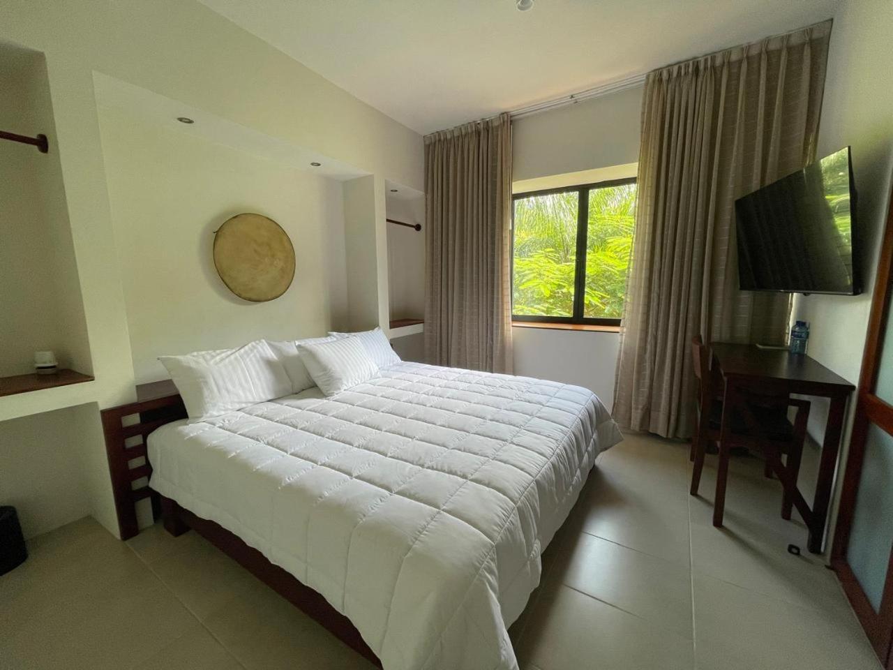 King Room with Garden View photo 2