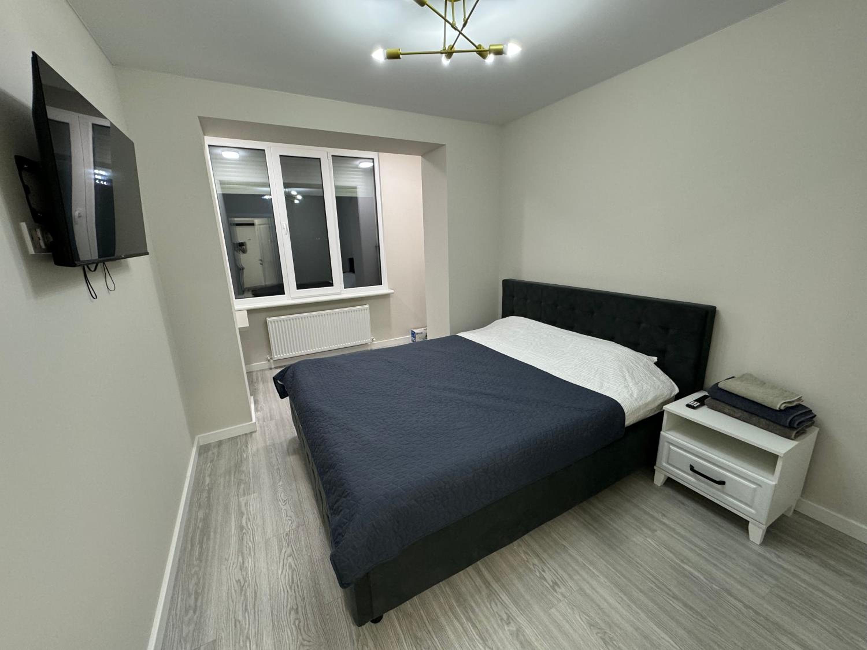 One-Bedroom Apartment photo 1