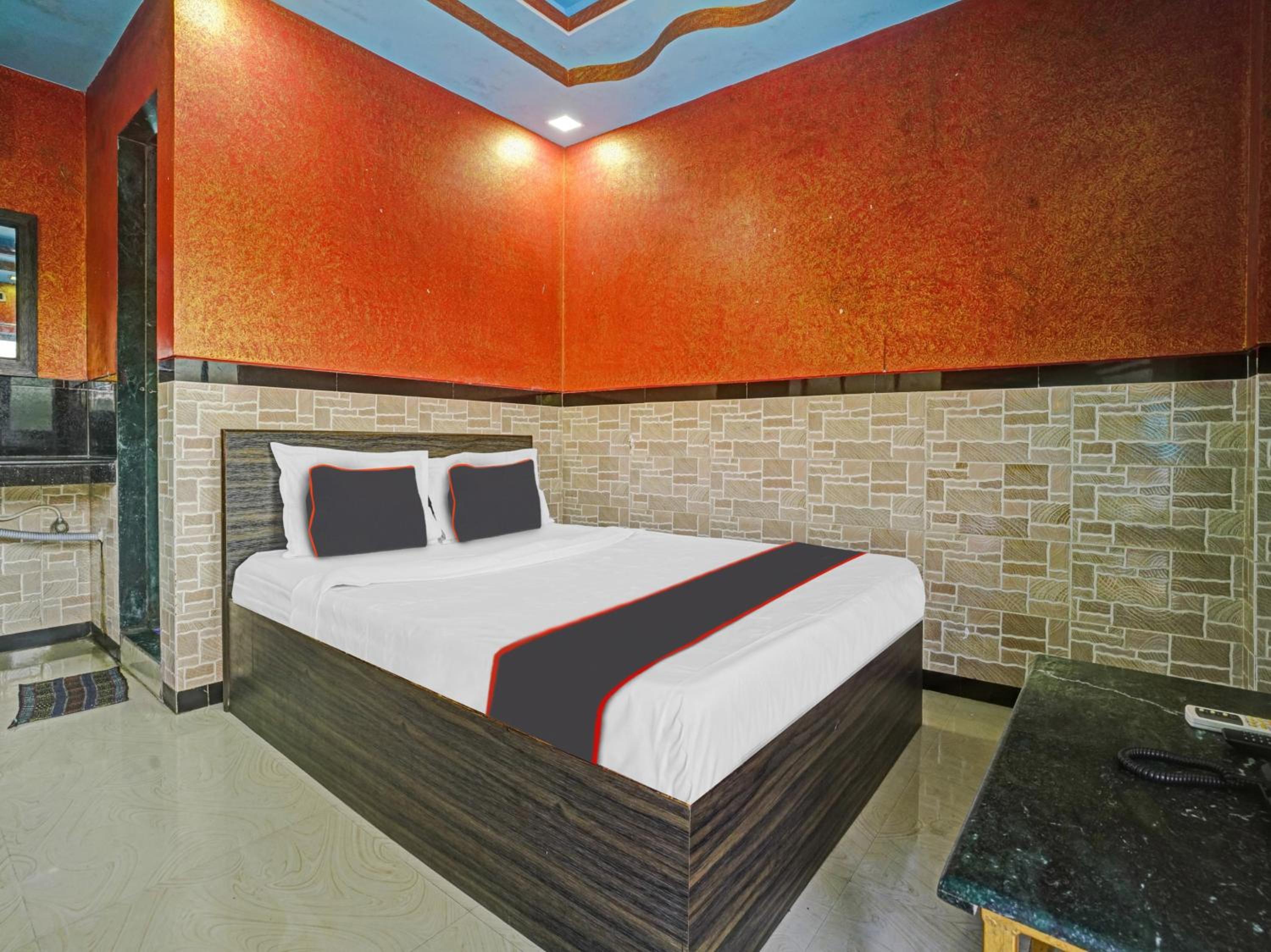 Classic Triple Room photo 2