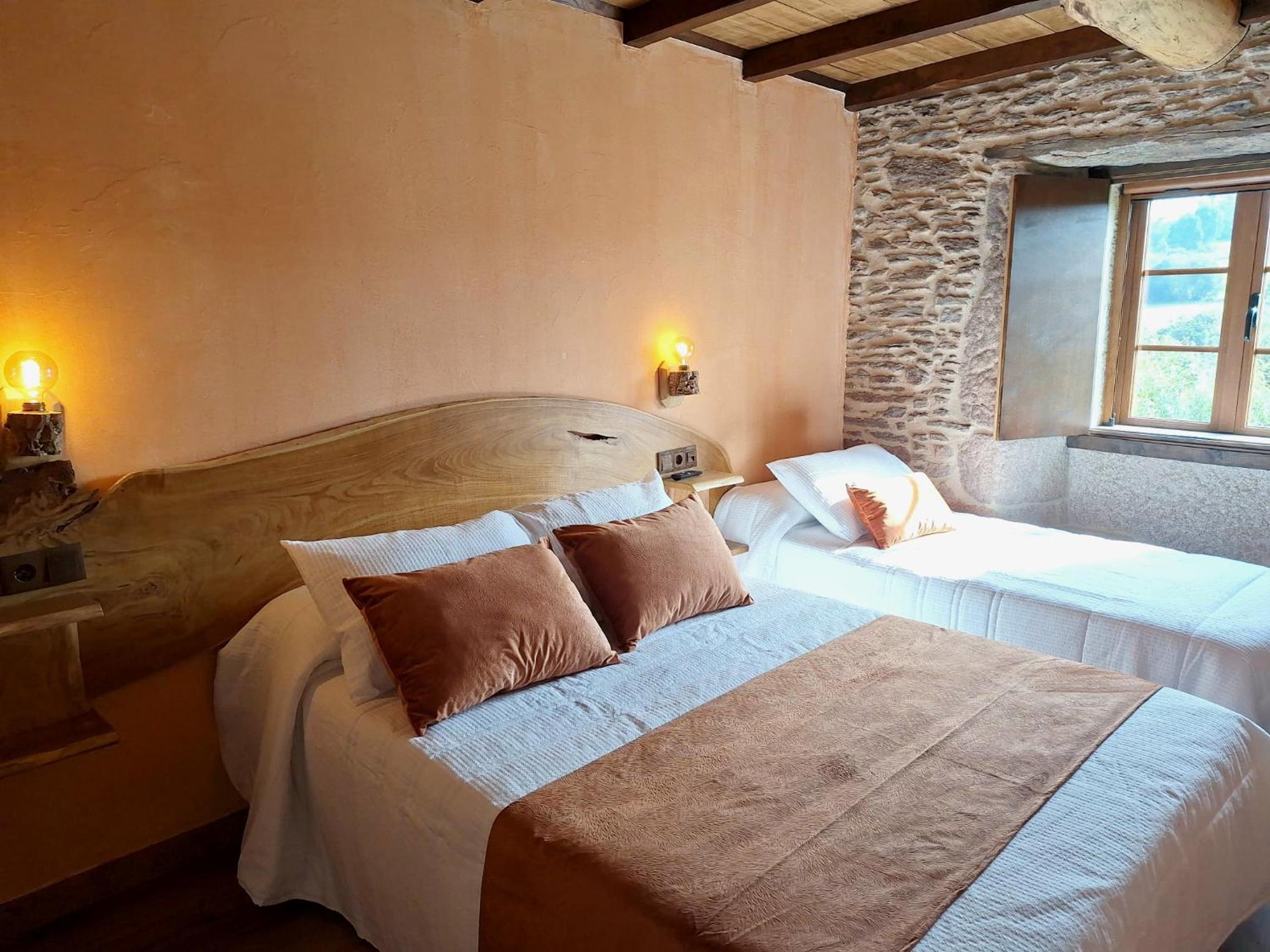 Triple Room with Private Bathroom photo 3