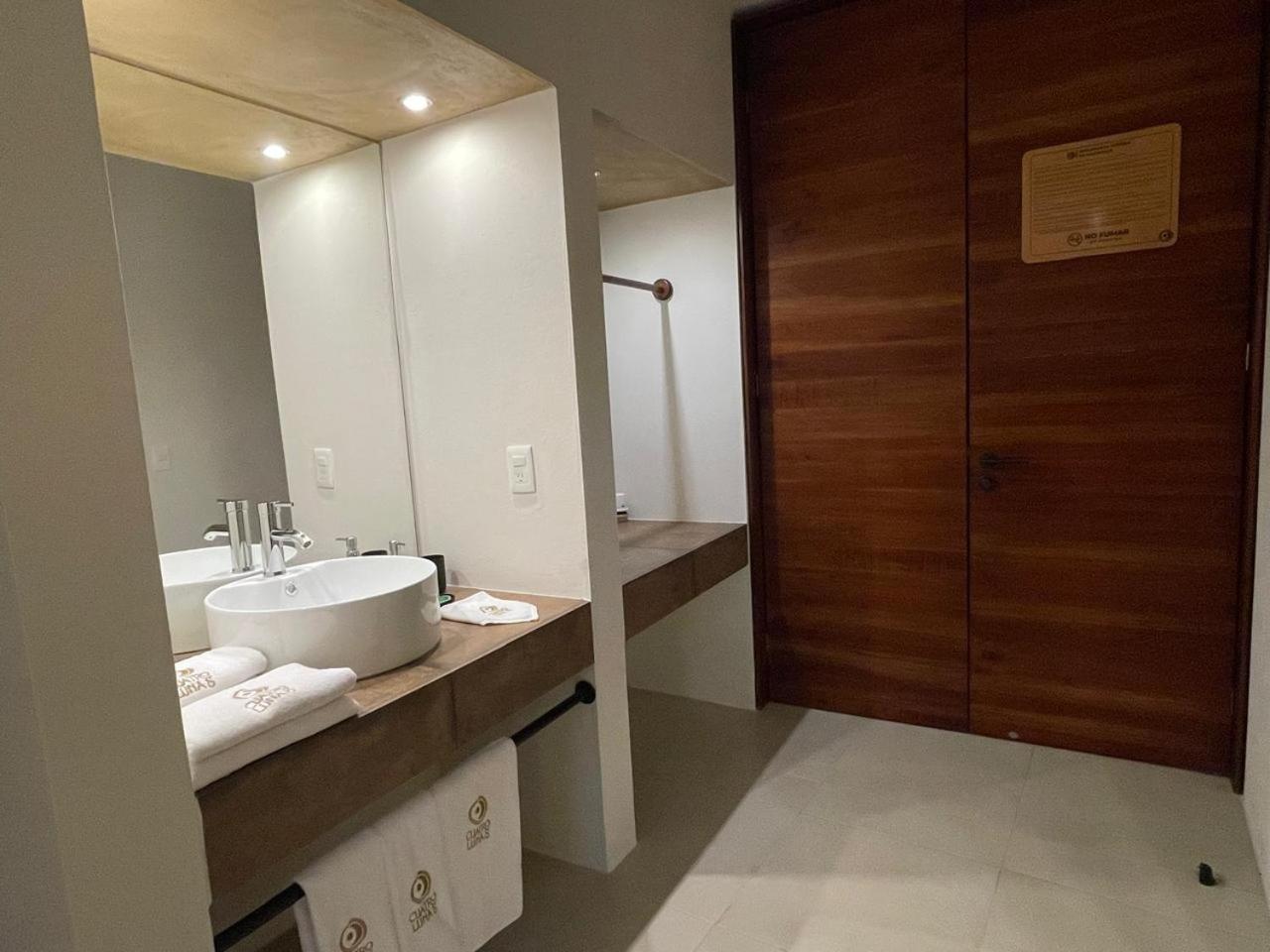 King Room - Disability Access photo 3